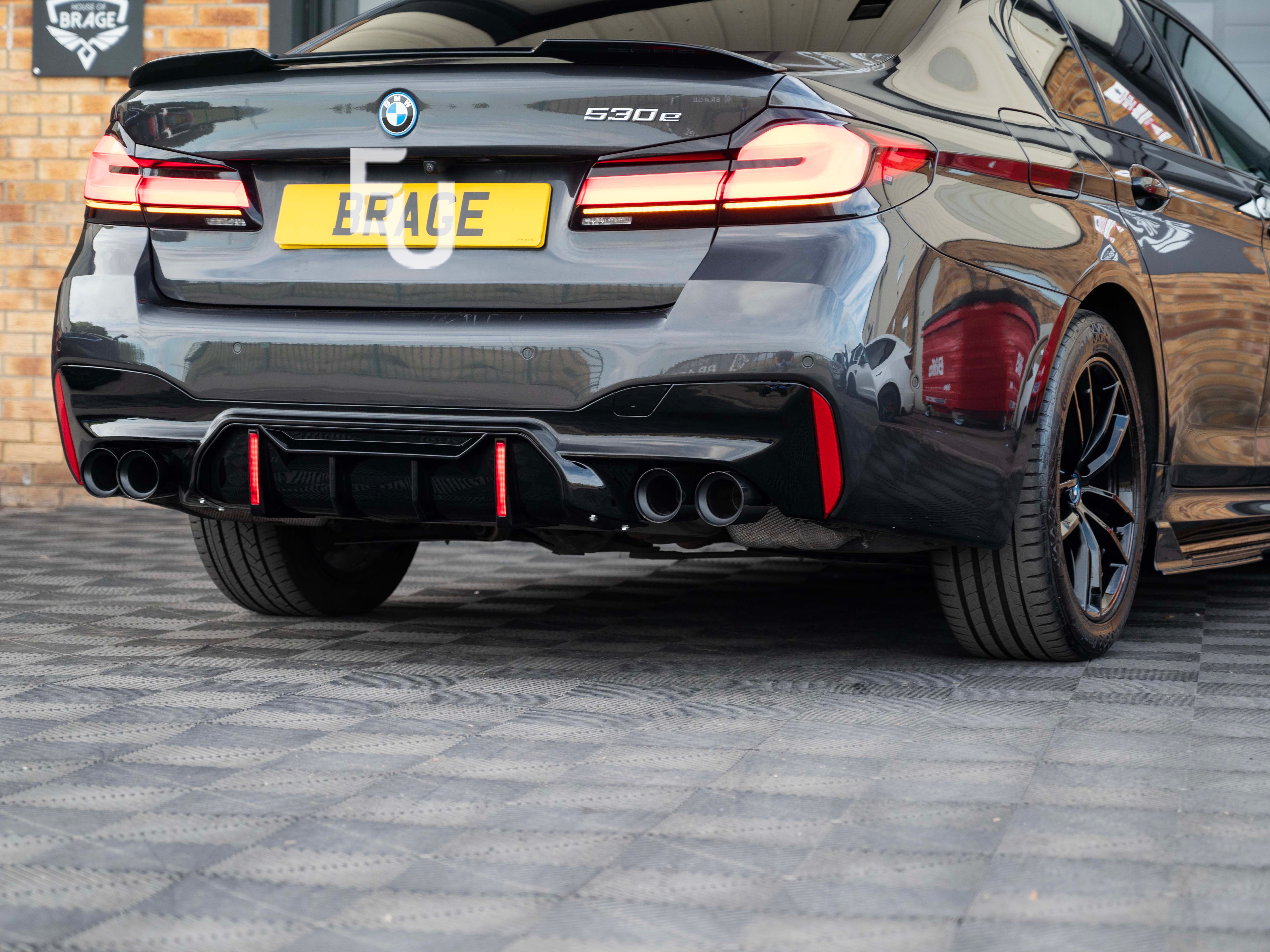 BODY KIT FOR BMW 5 SERIES G30 LCI 2020+ FRONT SPLITTER REAR DIFFUSER BODYKIT