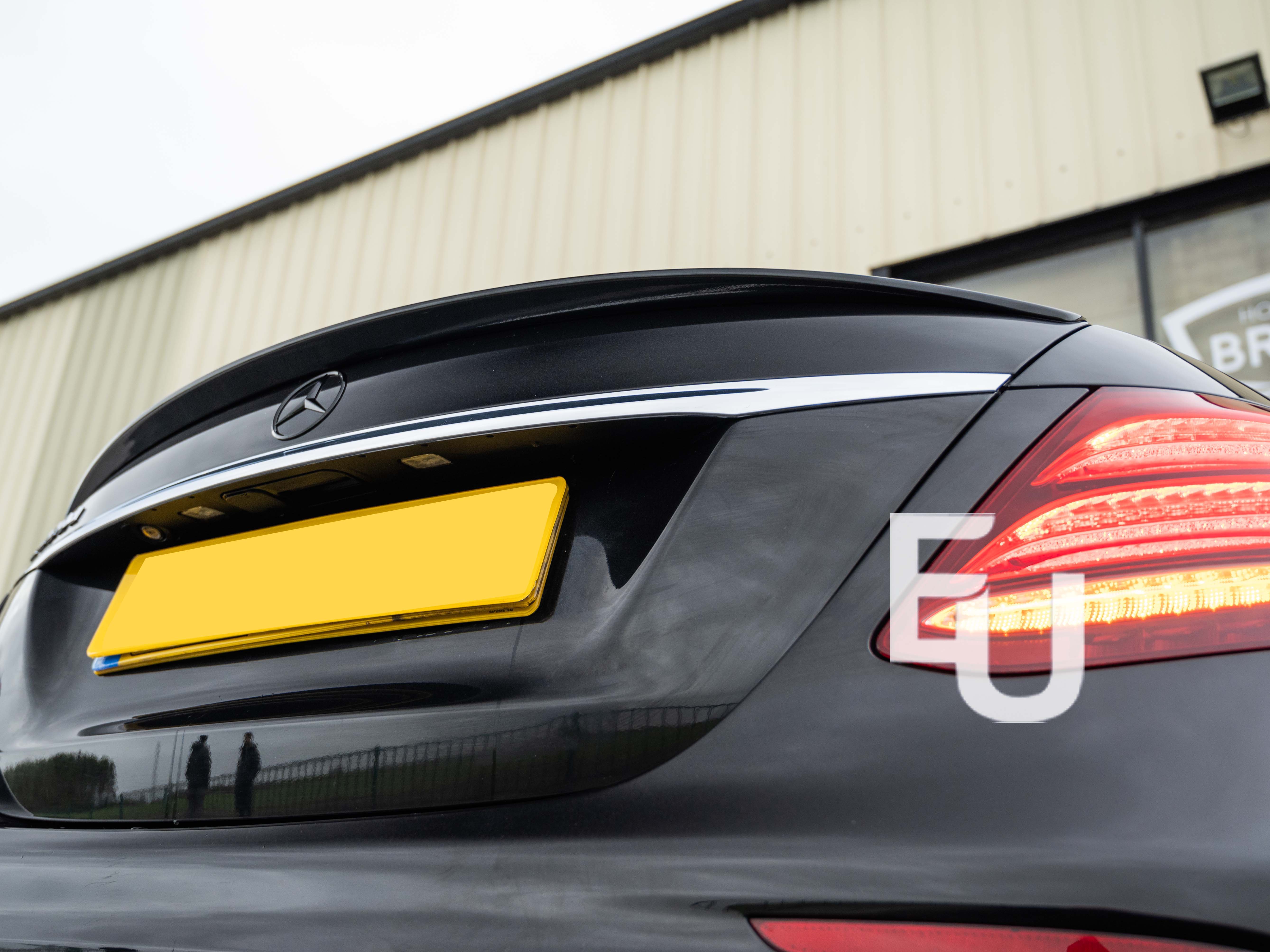 FOR MERCEDES E CLASS W213 SALOON C63 STYLE BOOT SPOILER GLOSS BLACK 2016-2020