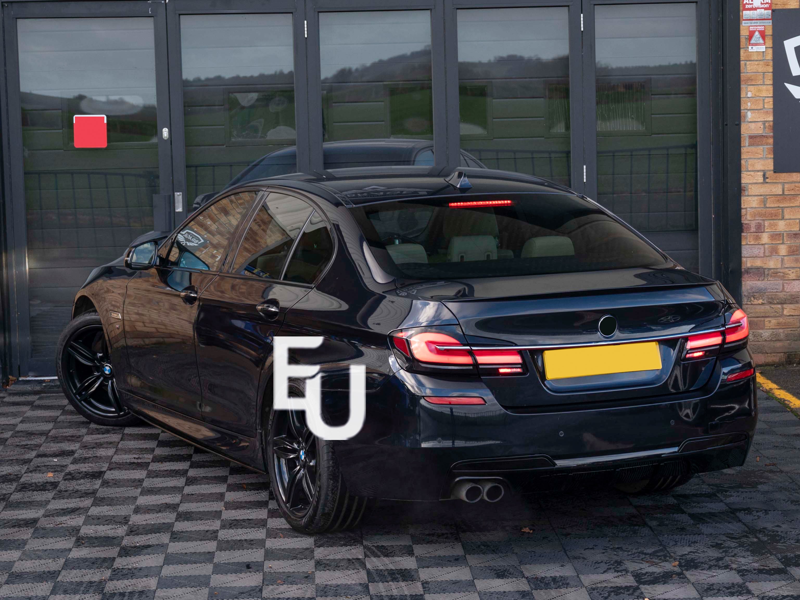 FOR BMW 5 SERIES F10 F11 M SPORT REAR DIFFUSER SPLITTER TWIN GLOSS BLACK
