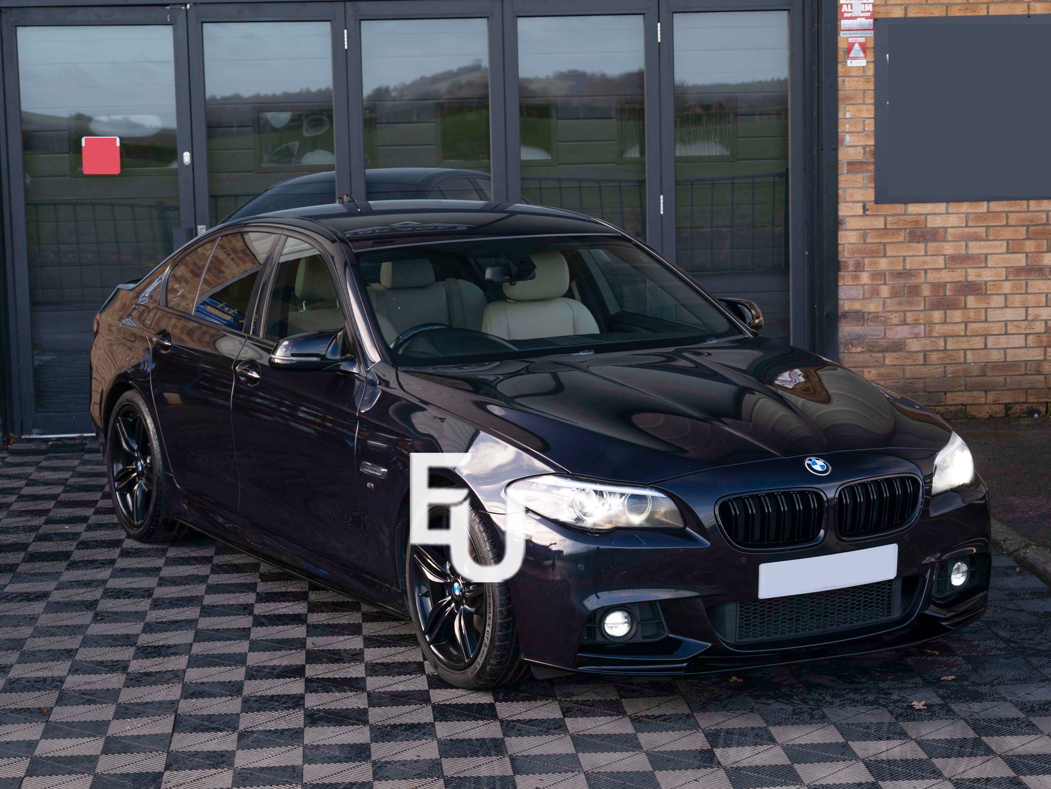 FOR BMW 5 SERIES F10 BODY KIT BODYKIT FRONT SPLITTER SIDE SKIRT & REAR DIFFUSER