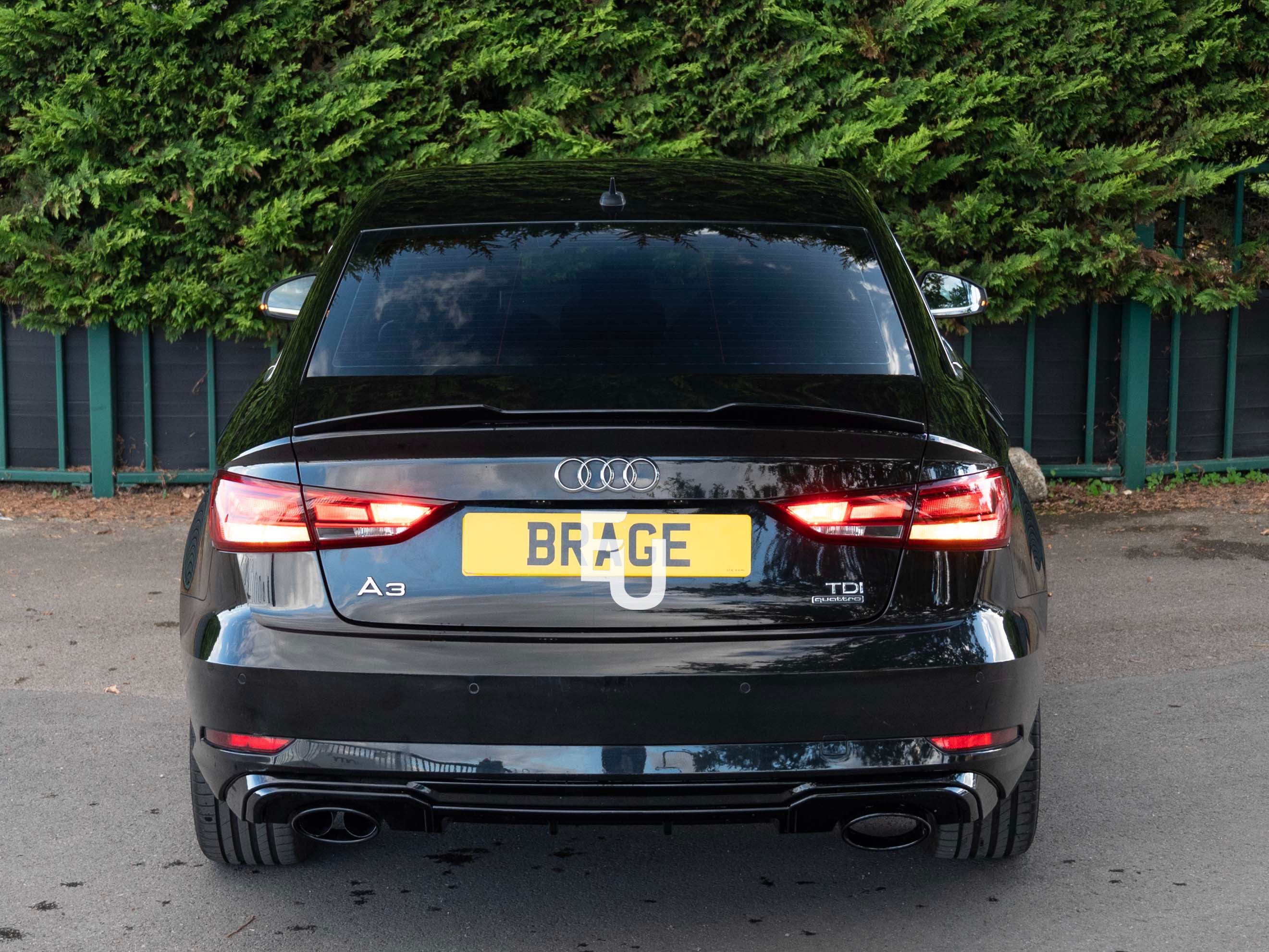 FOR AUDI A3 8V SEDAN STANDARD RS3 LOOK REAR DIFFUSER WITH TAILPIPE BLACK 16-20