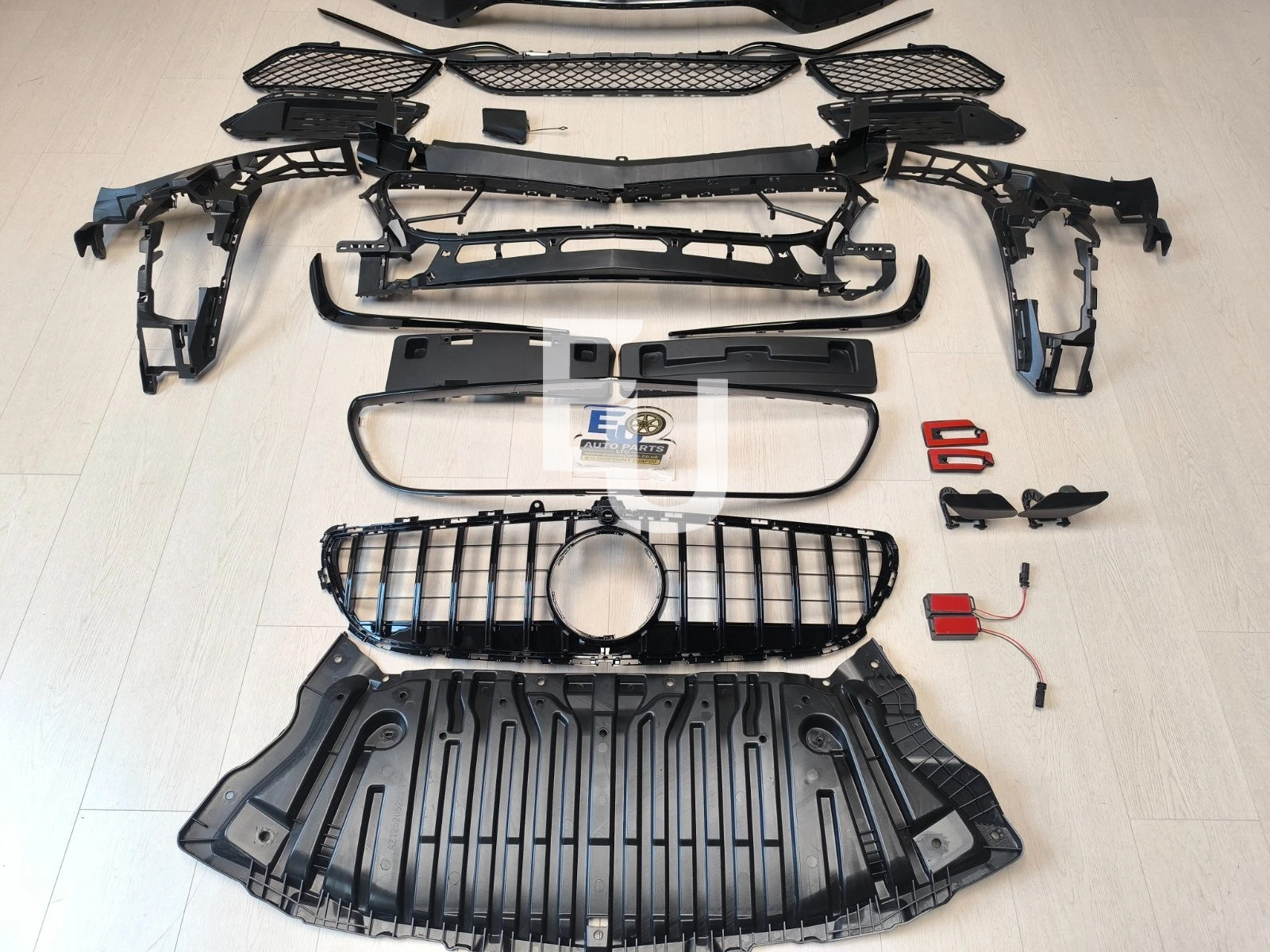 AMG STYLE FRONT BUMPER BODY KIT FOR MERCEDES CLS W218 X218 C218 FACELIFT 2015+