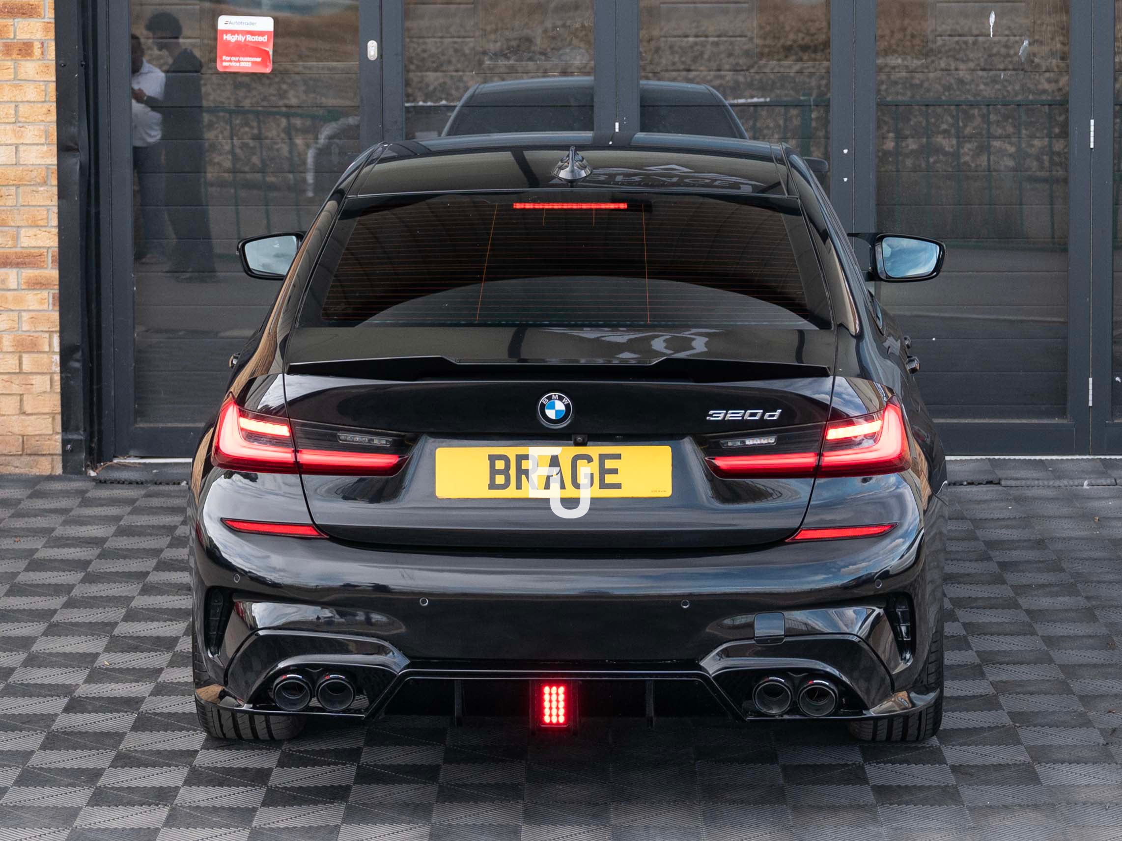 FOR BMW 3 SERIES G20 G21 M SPORT GLOSS BLACK REAR DIFFUSER WITH LED 2018-2021