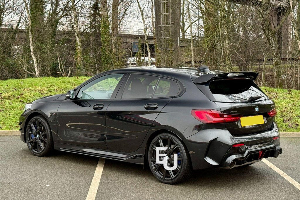 COMPETITIVE REAR DIFFUSER M SPORT DUAL EXHAUST FOR BMW 1 SERIES F40 19+ GLOSS