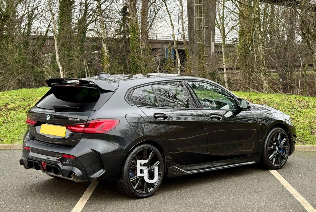 COMPETITIVE REAR DIFFUSER M SPORT DUAL EXHAUST FOR BMW 1 SERIES F40 19+ GLOSS
