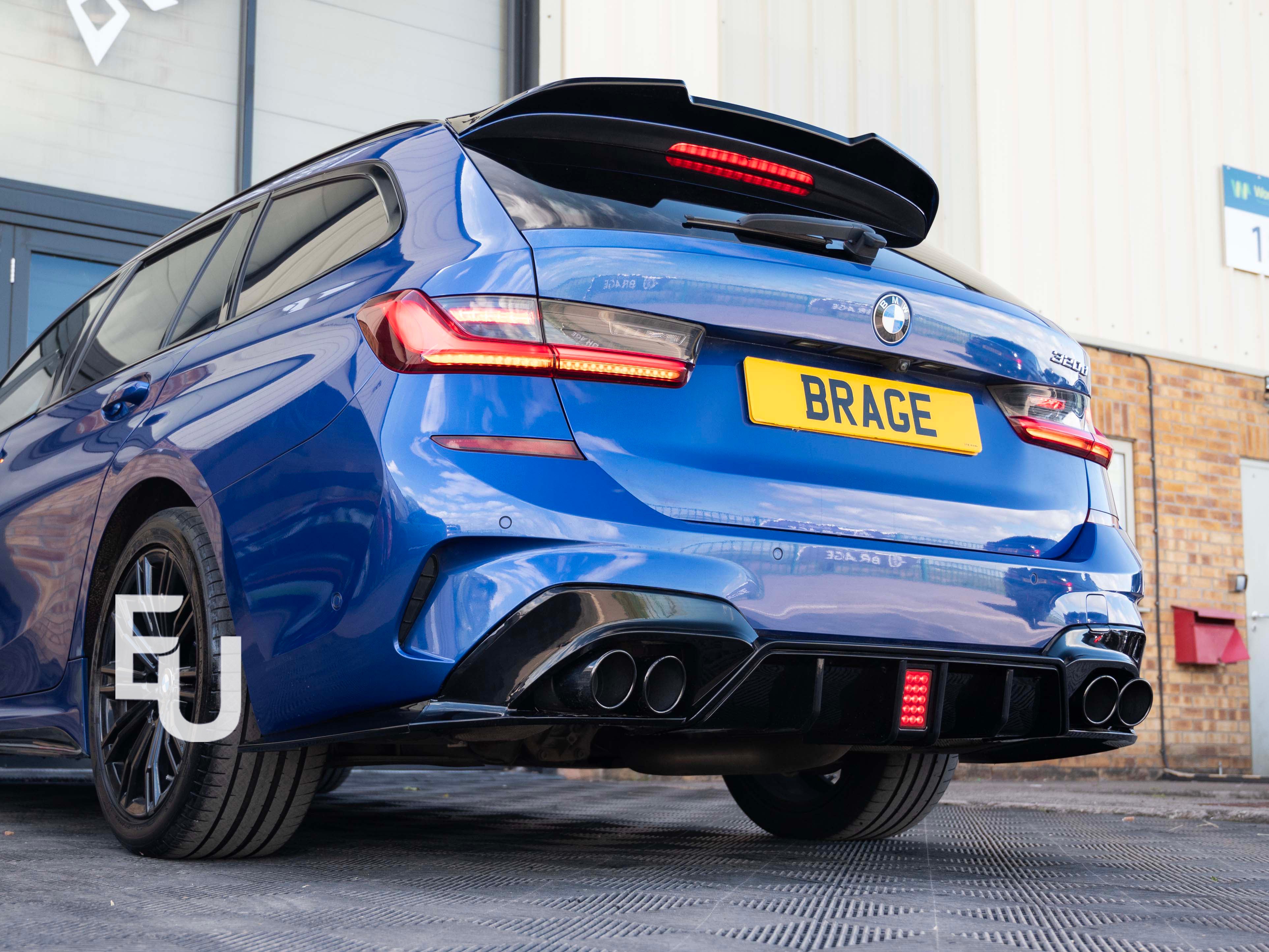 FOR BMW 3 SERIES G20 G21 M SPORT GLOSS BLACK REAR DIFFUSER WITH LIGHT 2018-2021
