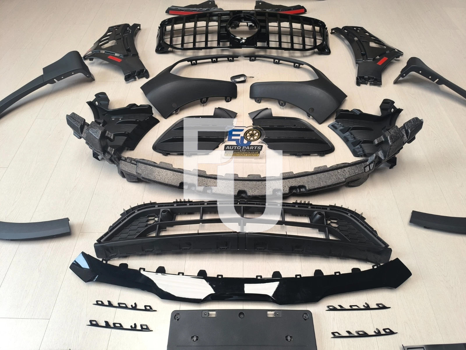 FOR MERCEDES GLB X247 2019-2023 GLB35 CONVERSION FRONT BUMPER BODYKIT GRILLE