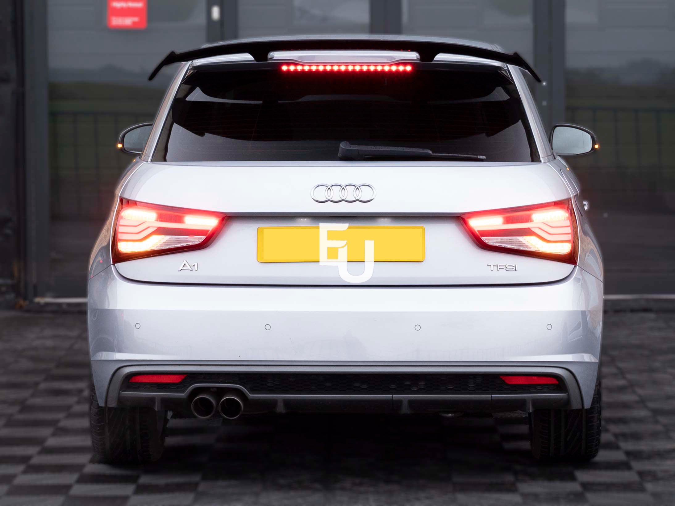 REAR ROOF TOP SPOILER FOR 3 GENERATION UNIVERSAL HATCHBACK MODEL GLOSS BLACK