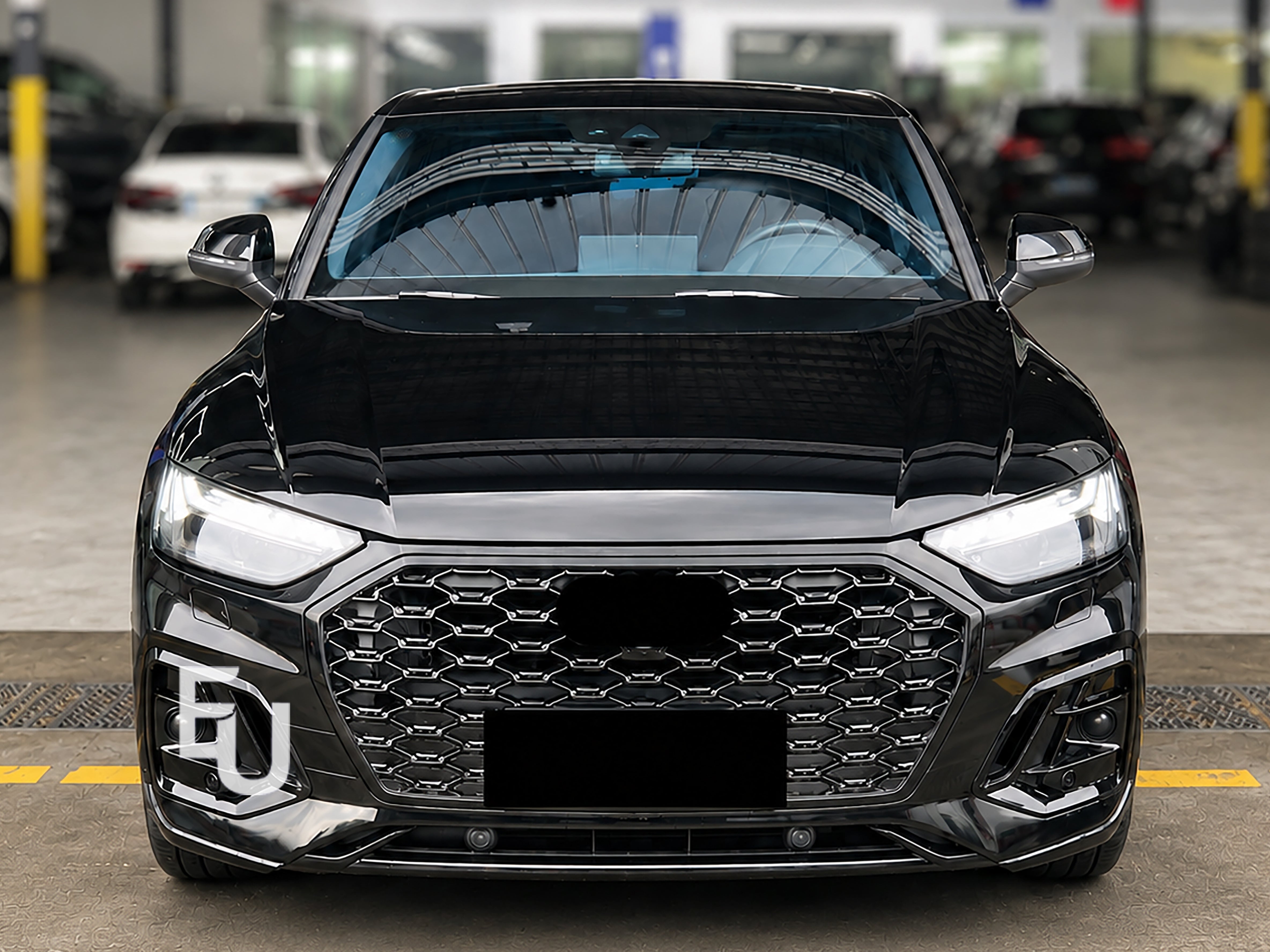RSQ5 STYLE FRONT HONEYCOMB GRILLE BLACK FOR AUDI Q5 FY 2021-2024 FACELIFT