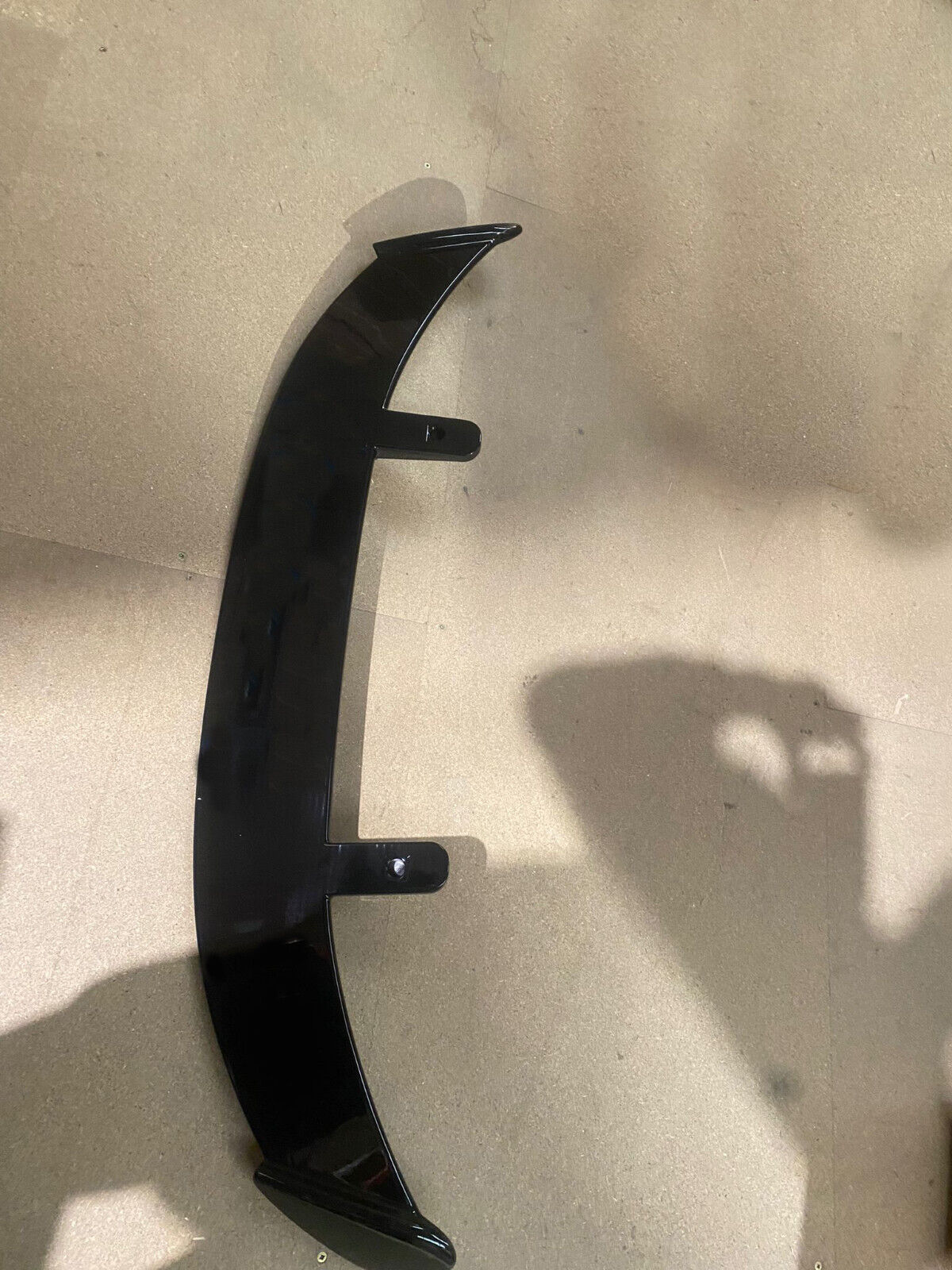 REAR ROOF TOP SPOILER FOR 3 GENERATION UNIVERSAL HATCHBACK MODEL GLOSS BLACK