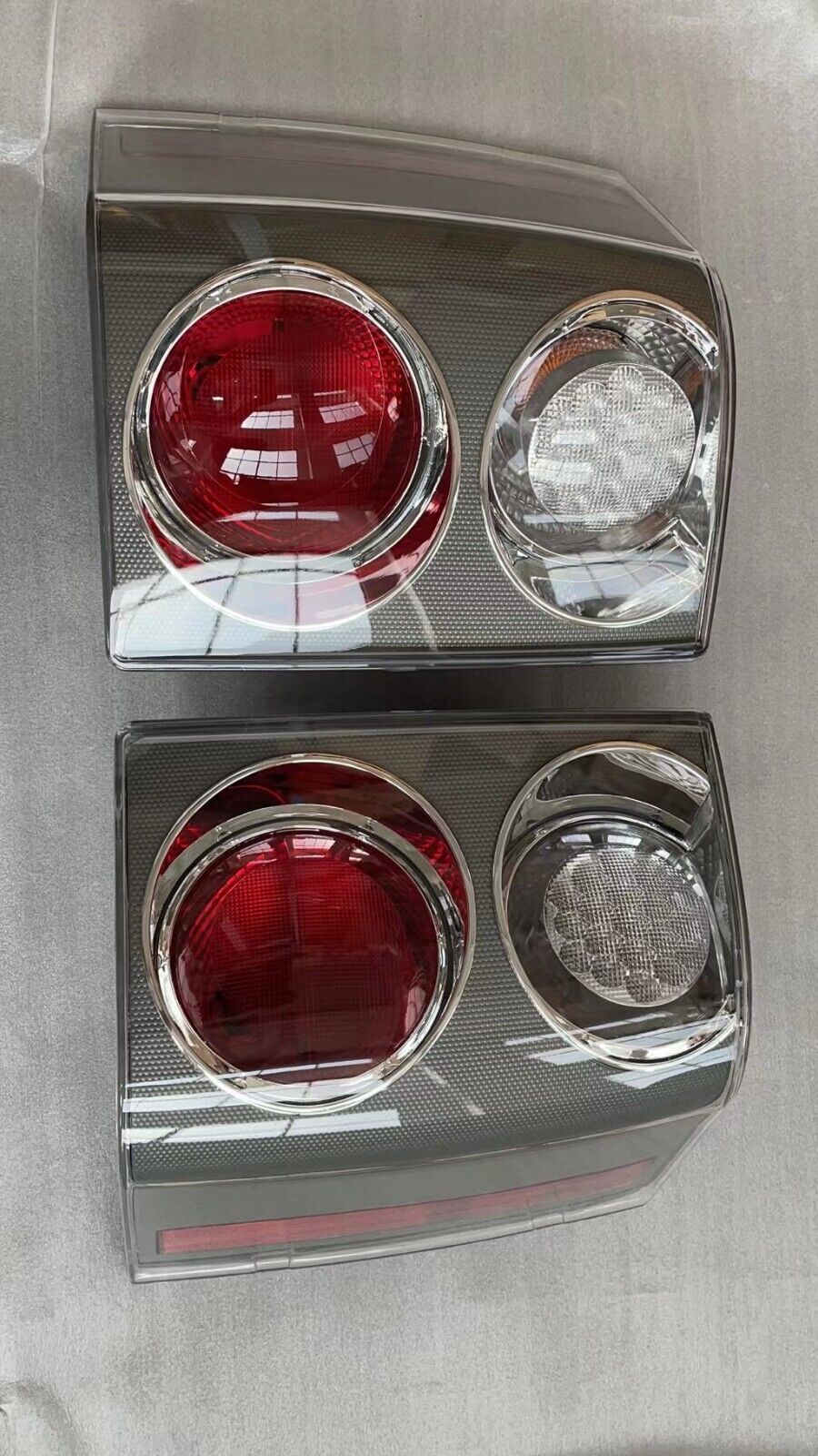 LEFT REAR TAIL LIGHT RED & WHITE LAMP FOR LAND RANGE ROVER VOGUE L322 2002-2009