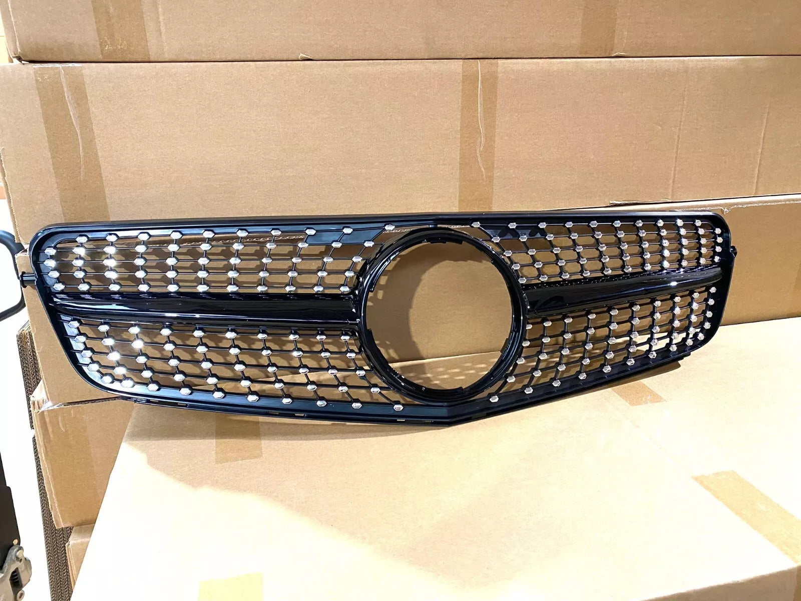 FOR MERCEDES C CLASS W204 S204 C204 7-15 FRONT GRILLE GRILL DIAMOND BLACK CHROME