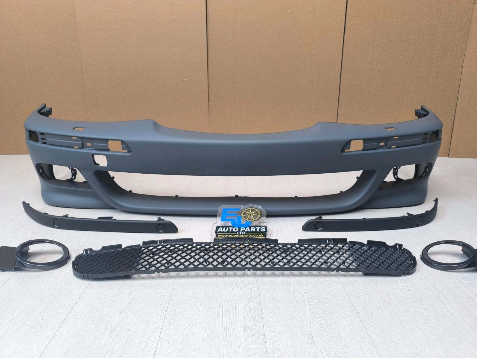 FOR BMW E39 4DR SALOON TOURING M5 SPORT STYLE FRONT BUMPER KIT WITH PDC HOLES