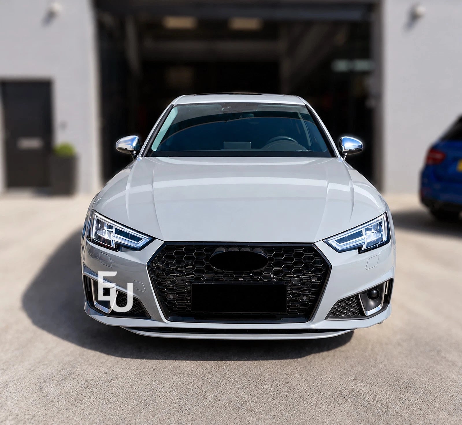 FRONT HONEYCOMB GRILLE RS4 STYLE GLOSS BLACK GRILLE FOR AUDI A4 S4 B9 15-19
