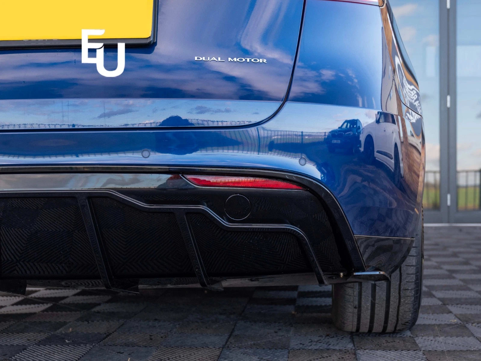 FOR TESLA MODEL Y BODY KIT BODYKIT FRONT SPLITTER LIP REAR DIFFUSER MIRROR 2021+
