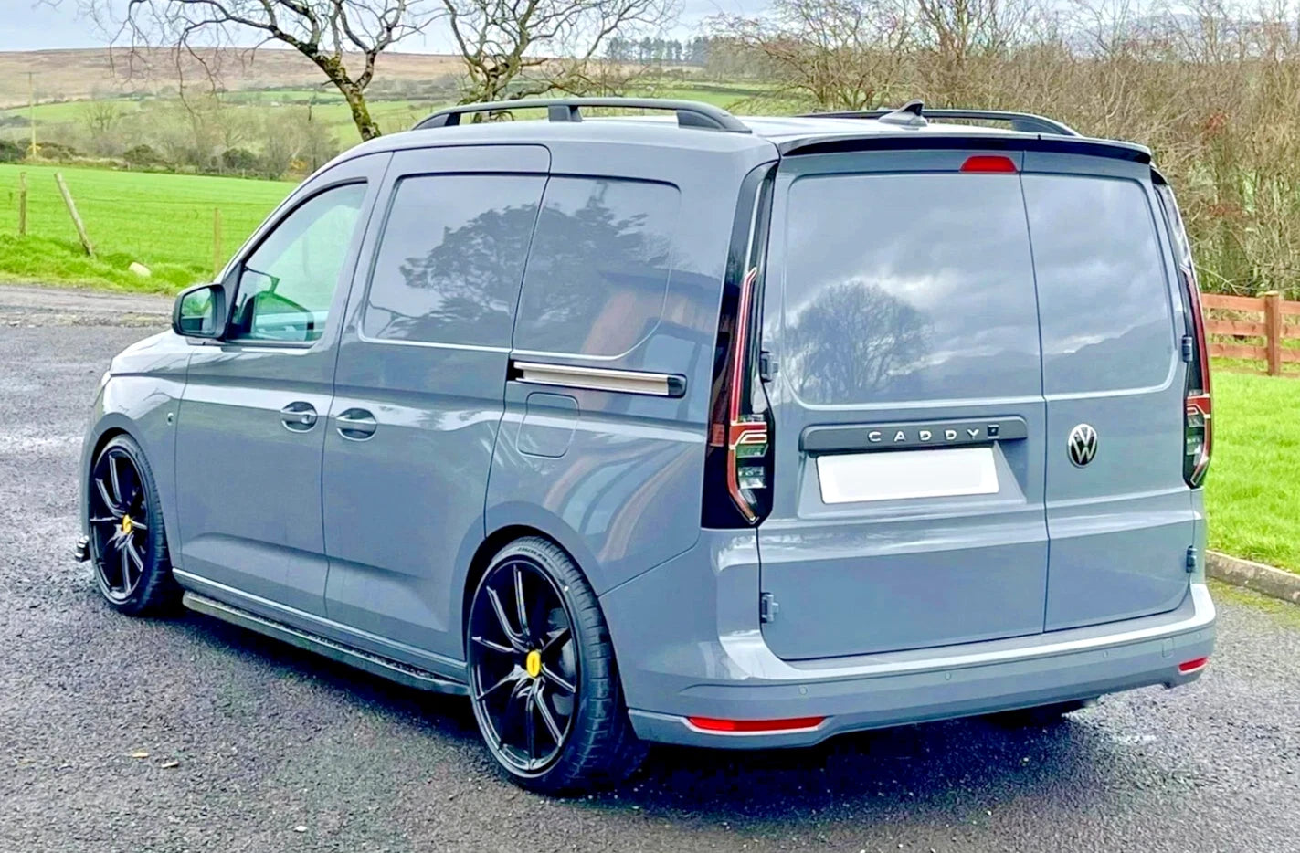 FOR VW CADDY & MAXI MK5 2021+ SPORTLINE REAR SPOILER LIP BARN DOOR GLOSS BLACK