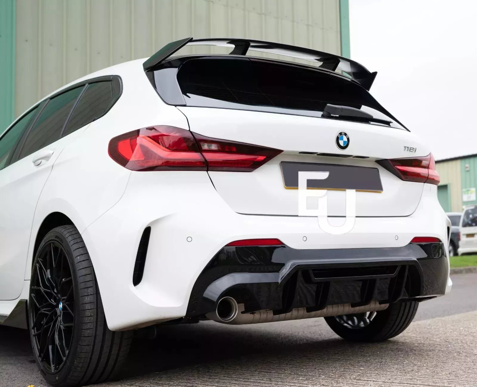 COMPETITIVE REAR DIFFUSER M SPORT SINGLE EXHAUST FOR BMW 1 SERIES F40 19+ GLOSS
