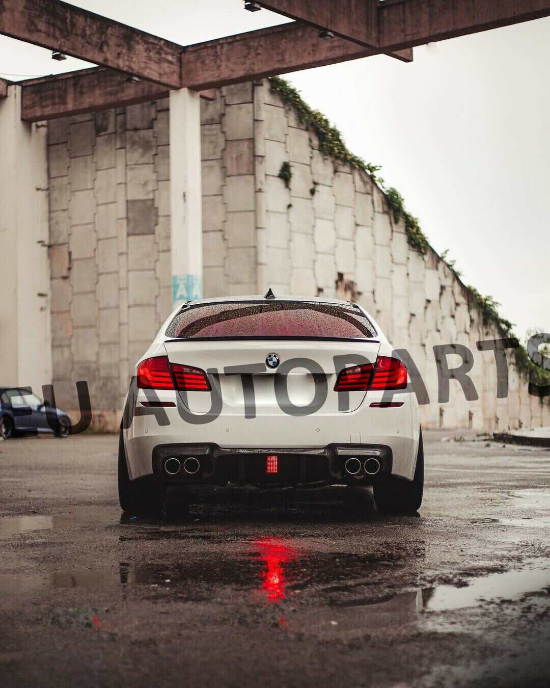 FOR BMW F10 F11 5 SERIES REAR DIFFUSER BUMPER VALANCE WITH LED M-SPORT GLOSS BLK