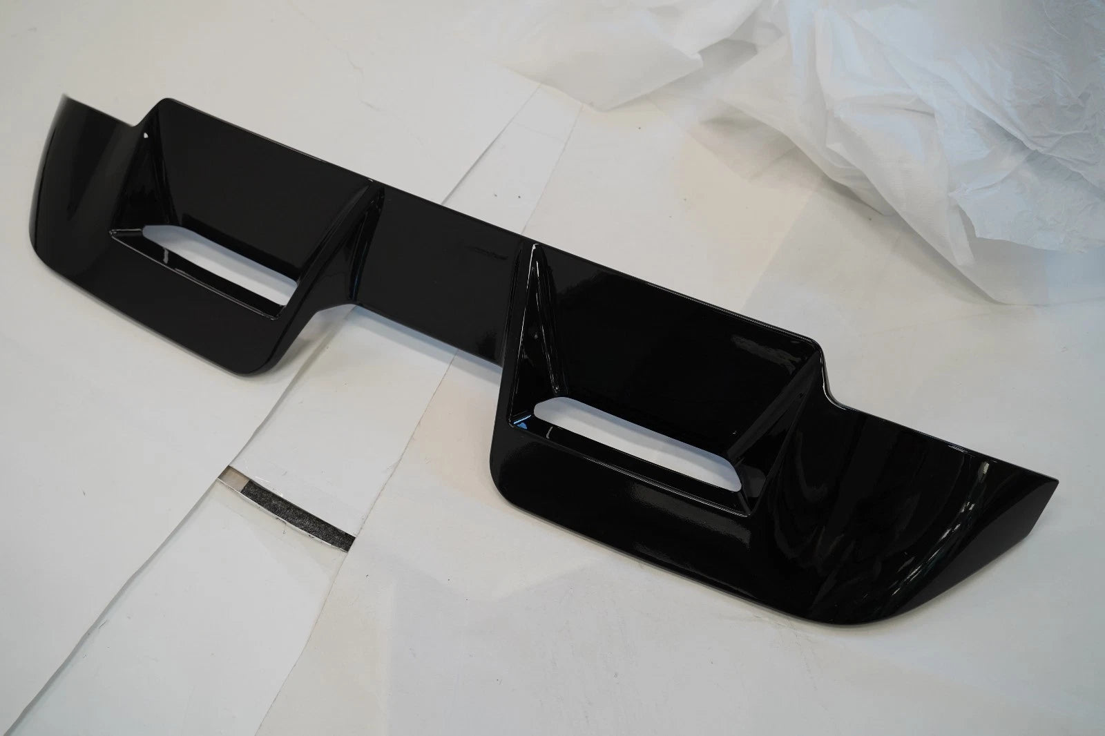 BRAGE DESIGN REAR ROOF SPOILER WING FOR LAND ROVER DEFENDER 90 110 130 L663 20+
