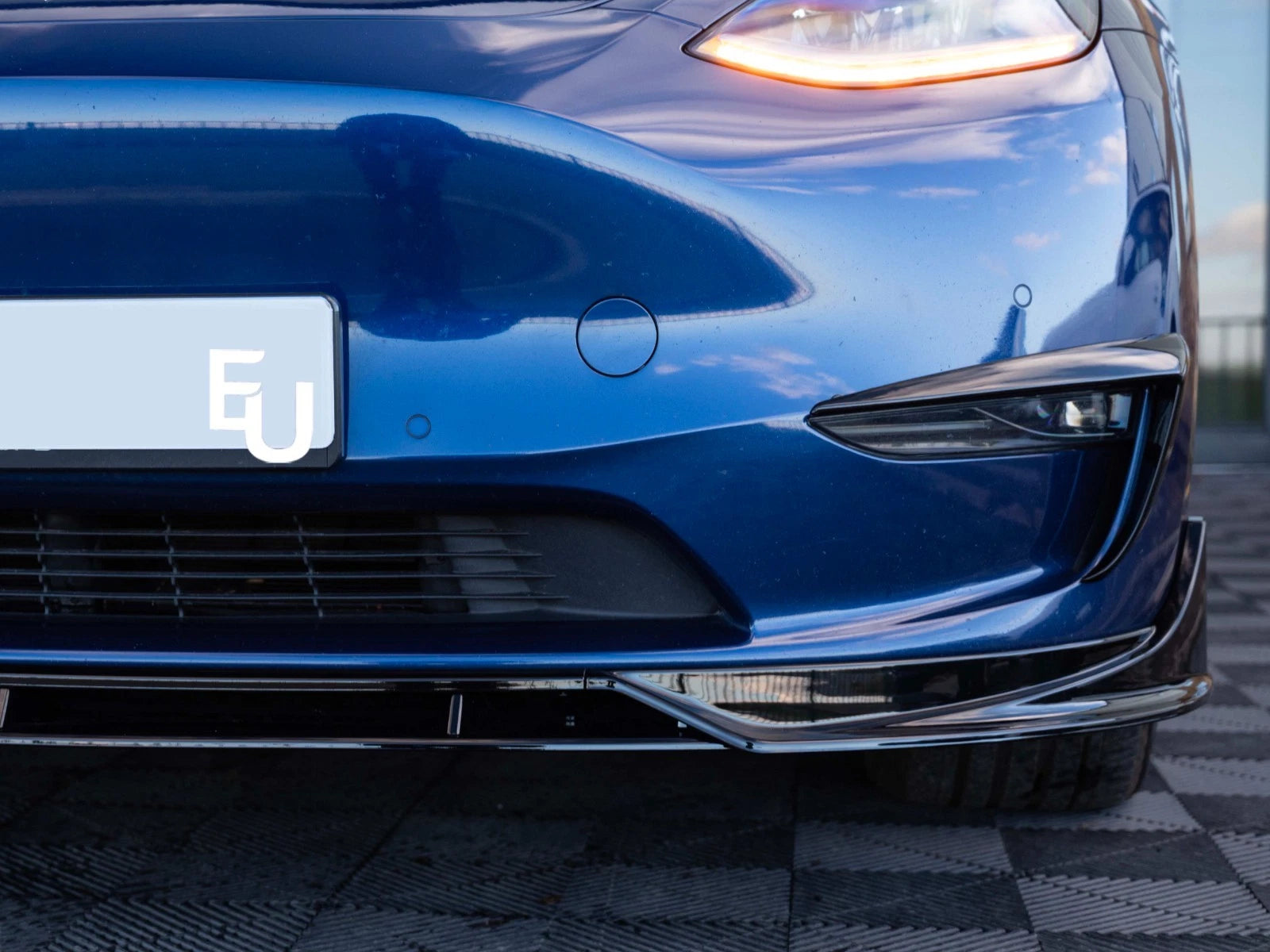 FOR TESLA MODEL Y BODY KIT BODYKIT FRONT SPLITTER LIP REAR DIFFUSER MIRROR 2021+