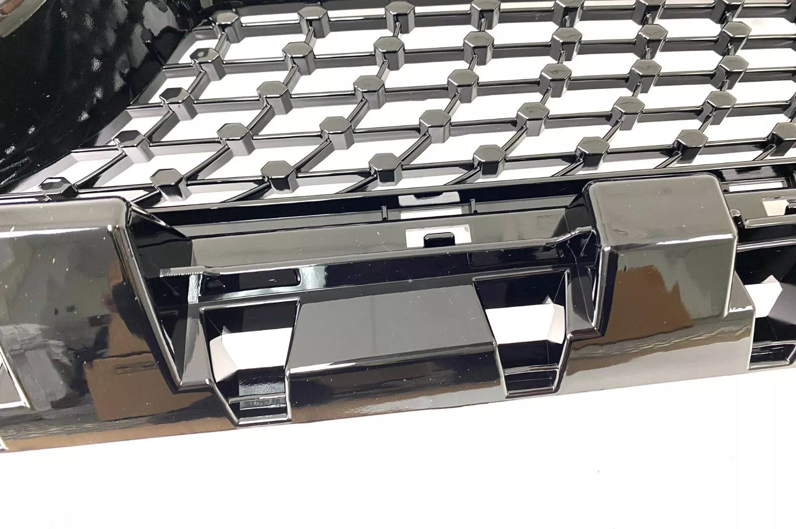 FOR MERCEDES CLA CLASS W117 C117 13-19 FRONT GRILLE GRILL BLACK DIAMOND STYLE