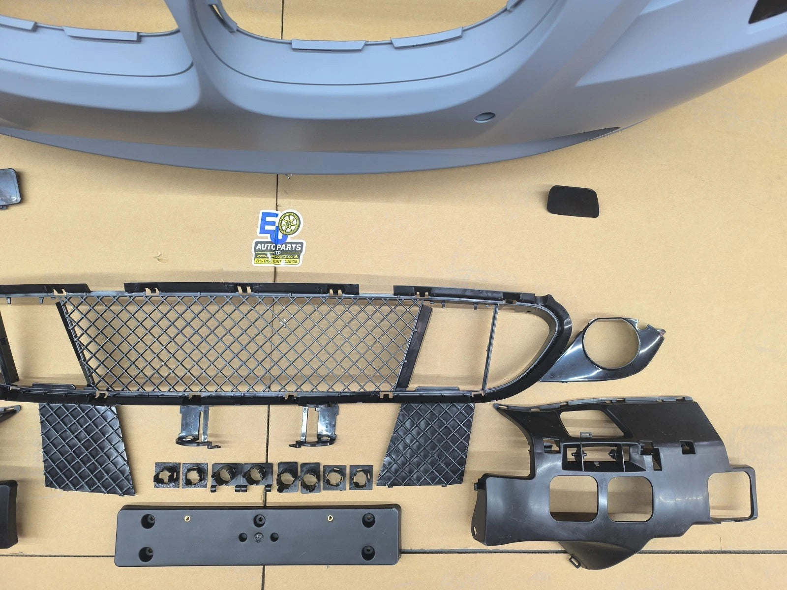 M SPORT STYLE FRONT BUMPER CONVERSION FOR BMW 5 SERIES E60 E61 03-07 PRE LCI PDC