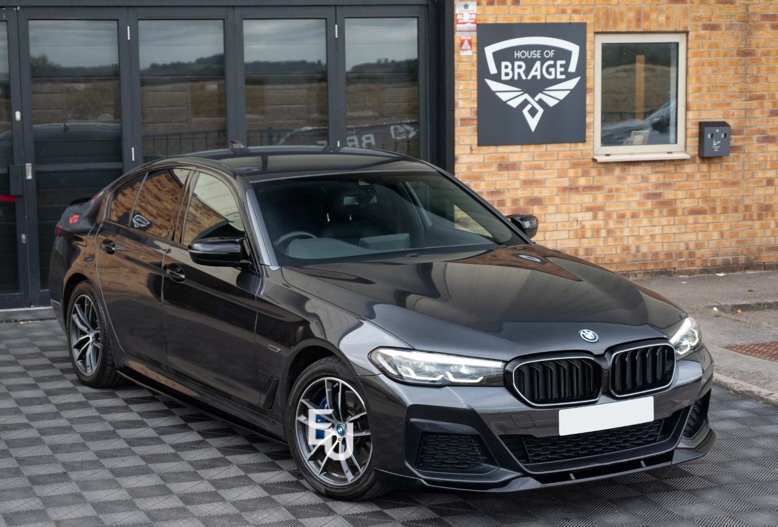 BODY KIT FOR BMW 5 SERIES G30 LCI 2020-2023 BODYKIT FRONT SPLITTER REAR DIFFUSER