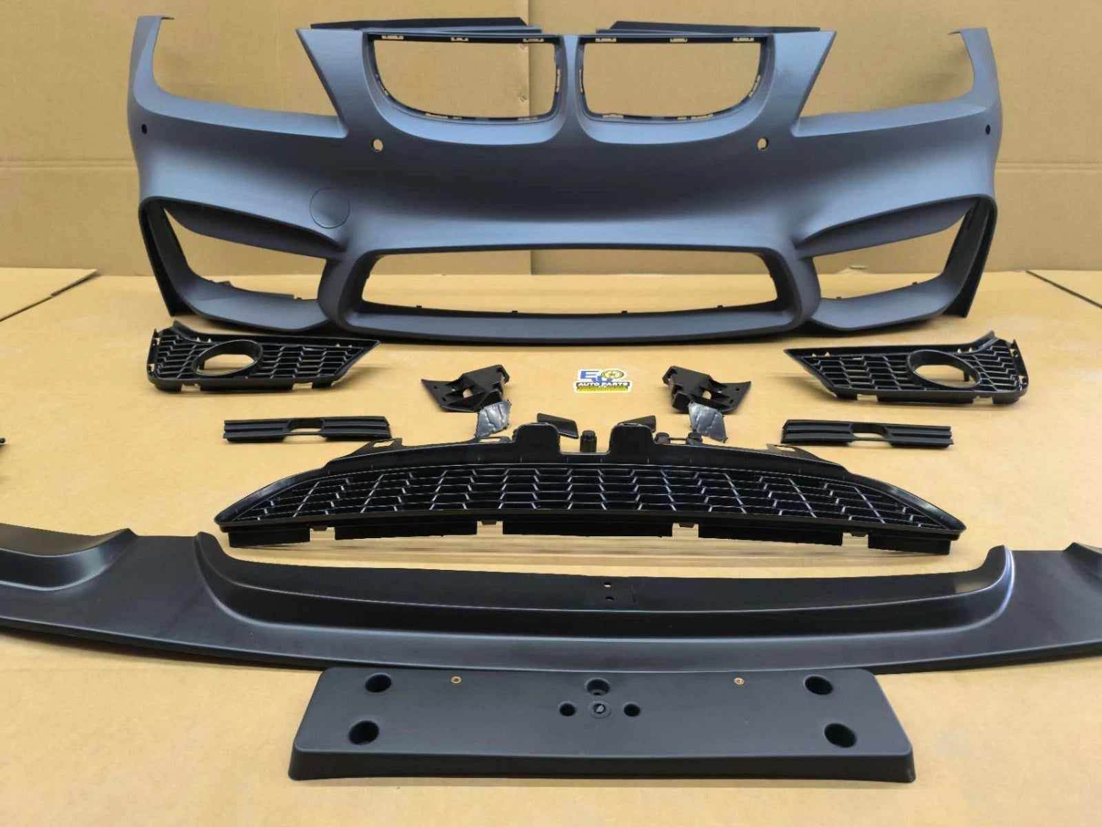 M4 STYLE FRONT BUMPER CONVERSION FOR BMW E90 E91 SALOON TOURING PRE LCI 05-08