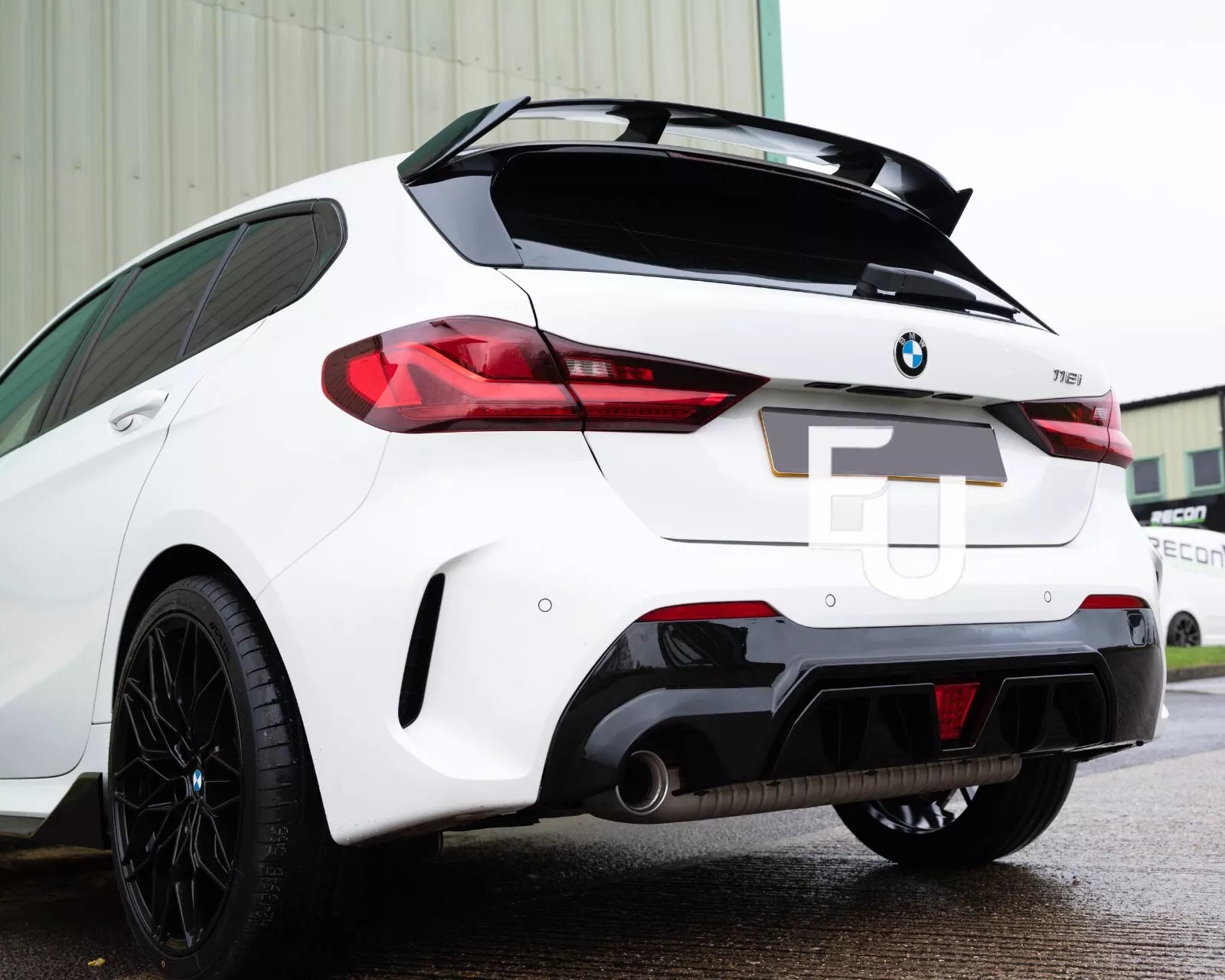 FOR BMW 1 SERIES F40 REAR LED DIFFUSER M SPORT SINGLE EXHAUST GLOSS BLACK 2019+