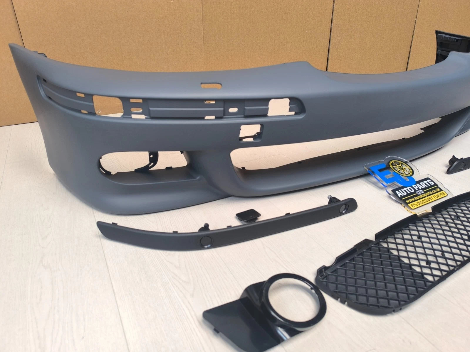 FOR BMW E39 4DR SALOON TOURING M5 SPORT STYLE FRONT BUMPER KIT WITH PDC HOLES