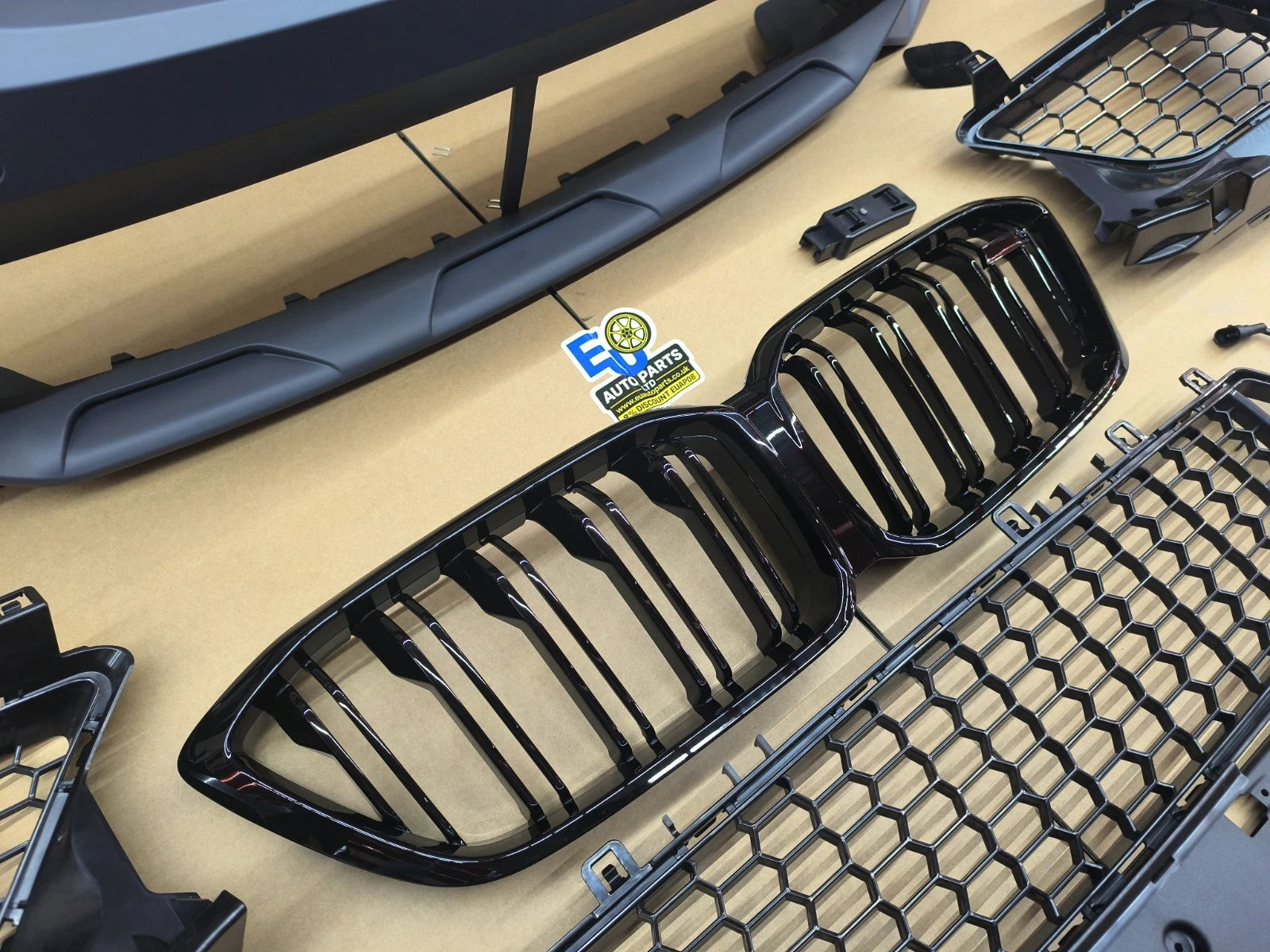 FOR BMW 1 SERIES F20 F21 UPGRADE M2 COMPETITION LOOK FRONT BUMPER KIT 2015-2019