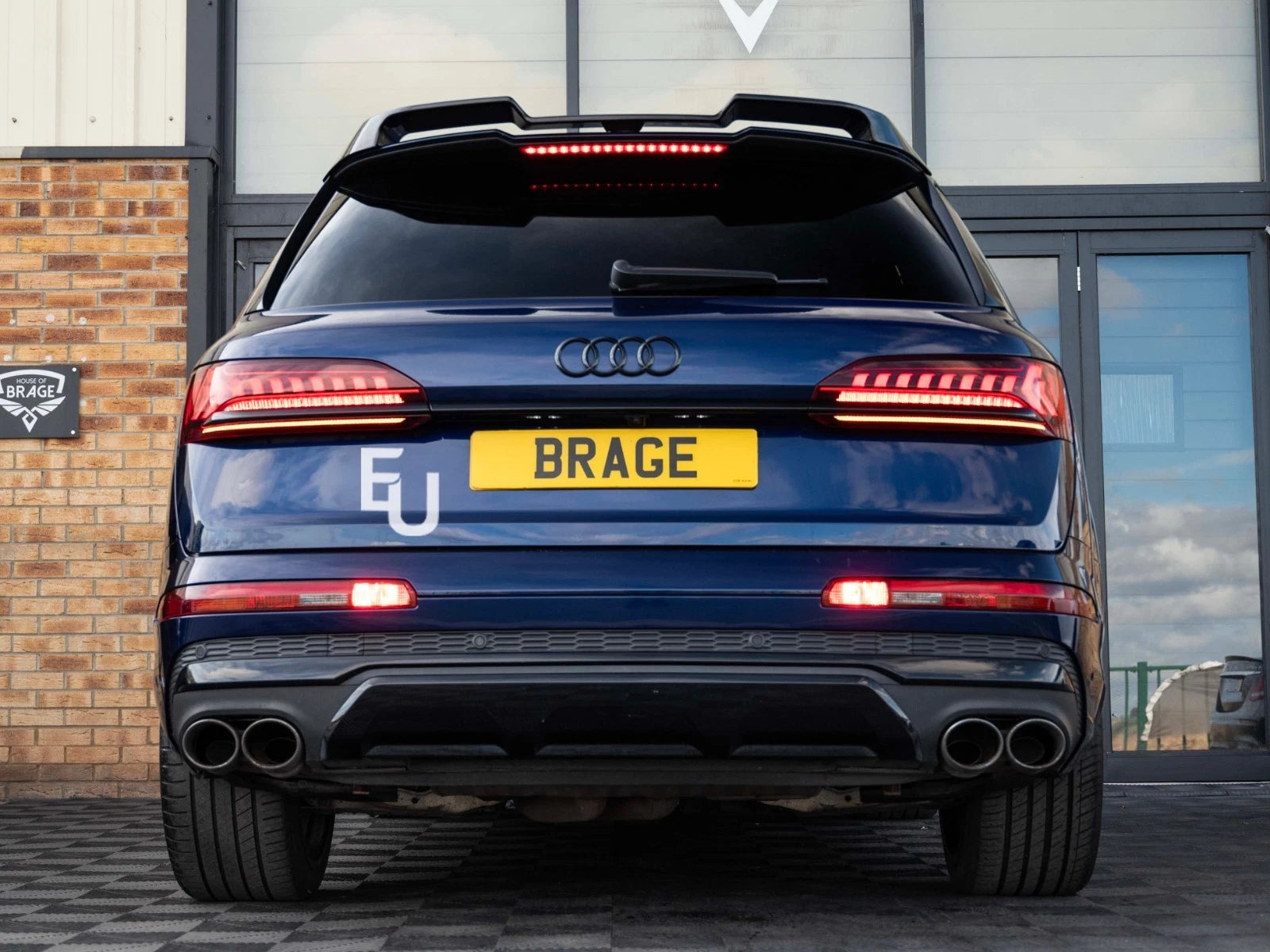 SQ7 CONVERSION BODYKIT FRONT SPLITTER REAR DIFFUSER LCI FOR AUDI Q7 S-LINE 2020+