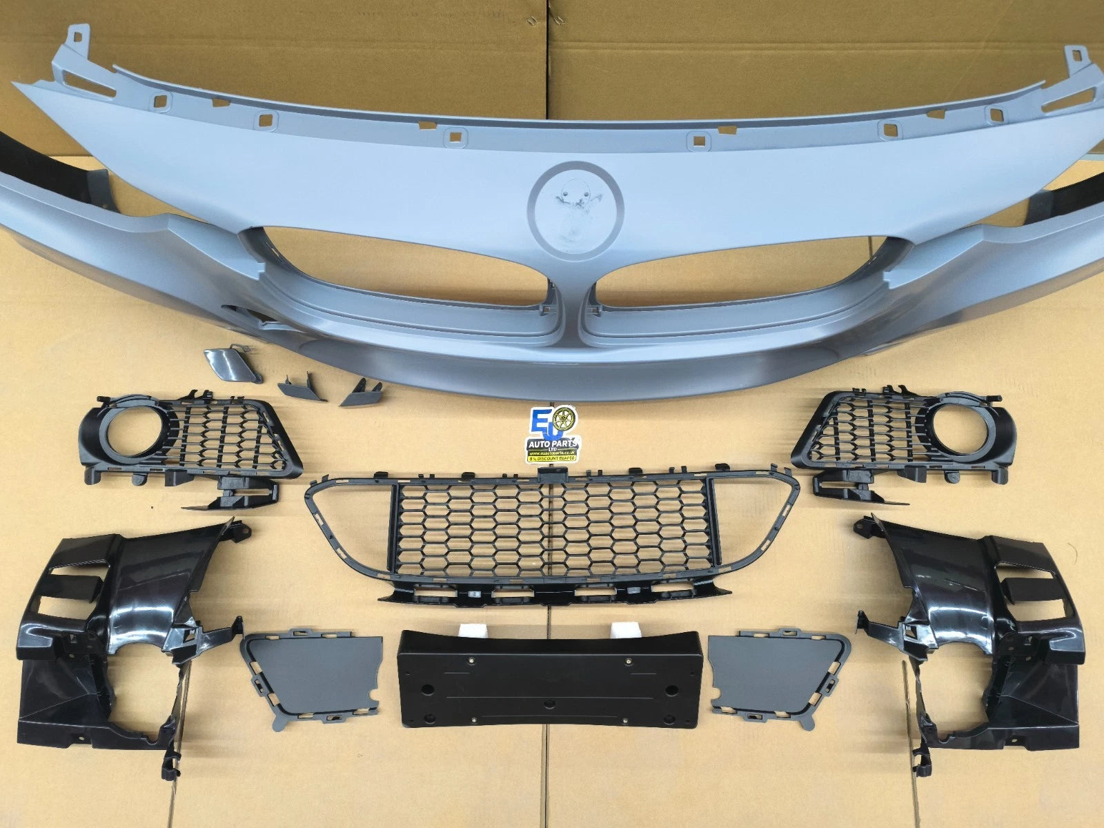 FOR BMW 3 SERIES F30 F31 M SPORT LOOK FRONT BUMPER GRILL W/PDC WASHER HOLE 15-19