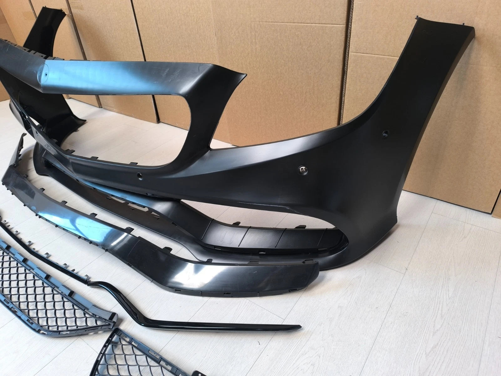 AMG STYLE FRONT BUMPER BODY KIT FOR MERCEDES CLS W218 X218 C218 FACELIFT 2015+