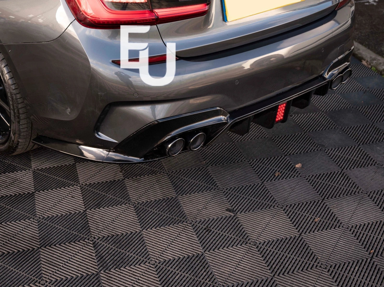 FOR BMW 3 SERIES G20 G21 M SPORT GLOSS BLACK REAR DIFFUSER WITH LIGHT 2018-2021