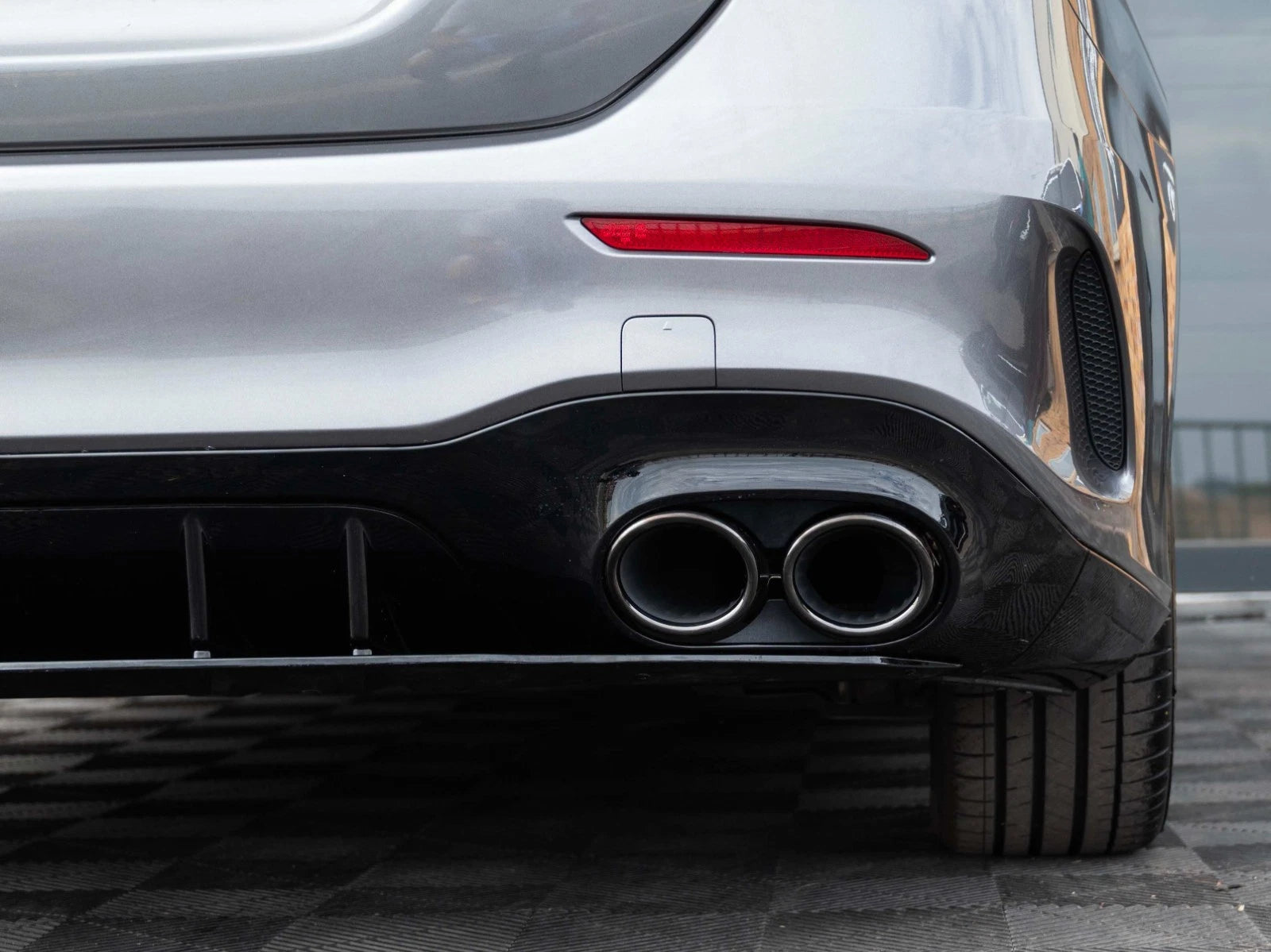 FOR MERCEDES A CLASS W177 AMG A45 LOOK SALOON REAR DIFFUSER TAILPIPES GLOSS 19+