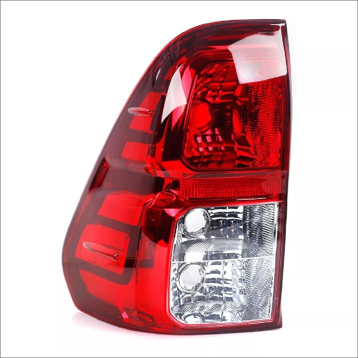 REAR TAIL LIGHT LAMP LEFT PASSENGER SIDE FOR TOYOTA HILUX REVO PICKUP TRUCK 2016
