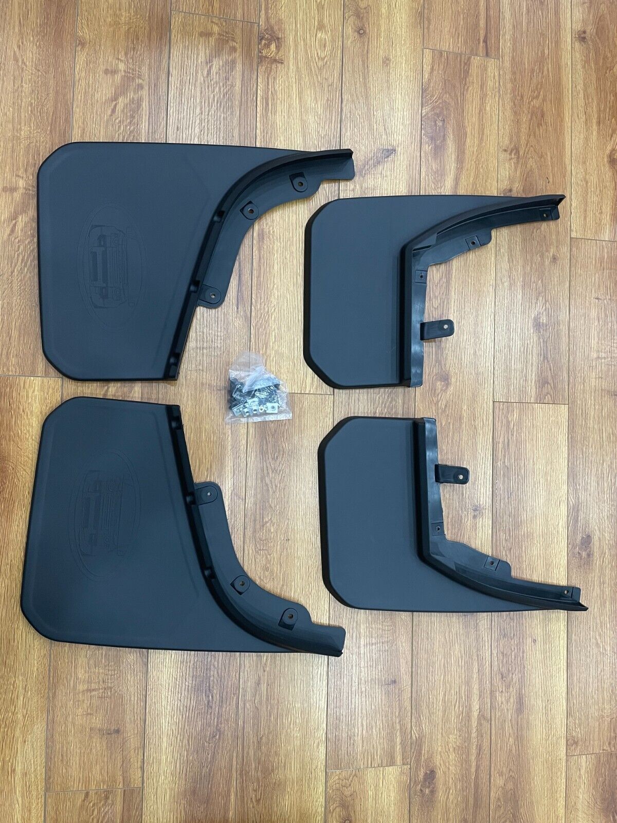 FOR LAND ROVER DEFENDER MUD FLAPS MUDGUARDS L663 90 & 110 STYLE 4PC SET 2020+