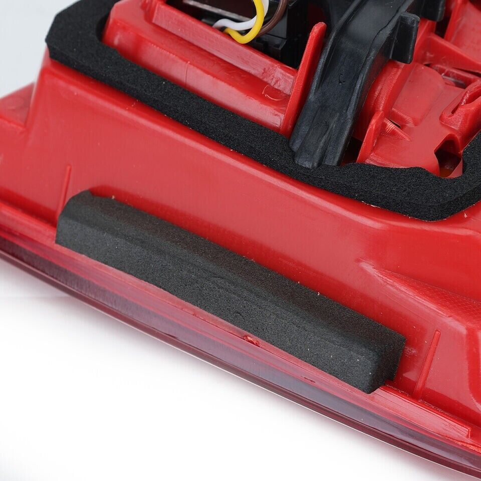 1X RIGHT SIDE REAR INNER LED BRAKE STOP LIGHT FOR AUDI A6 C6 4F SALOON 2009-2011