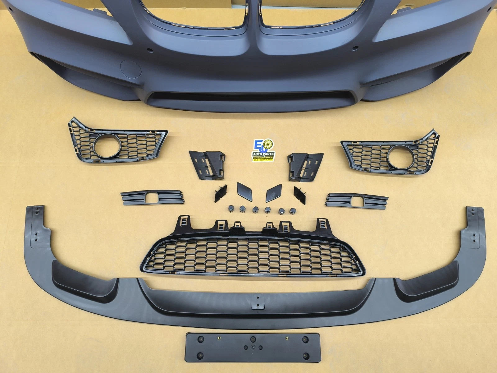 M4 STYLE FRONT BUMPER CONVERSION FOR BMW E90 E91 SALOON TOURING PRE LCI 05-08