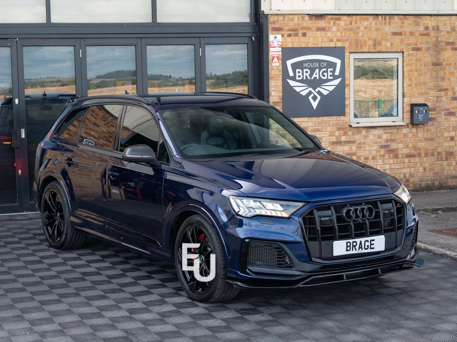 SQ7 CONVERSION BODYKIT FRONT SPLITTER REAR DIFFUSER LCI FOR AUDI Q7 S-LINE 2020+
