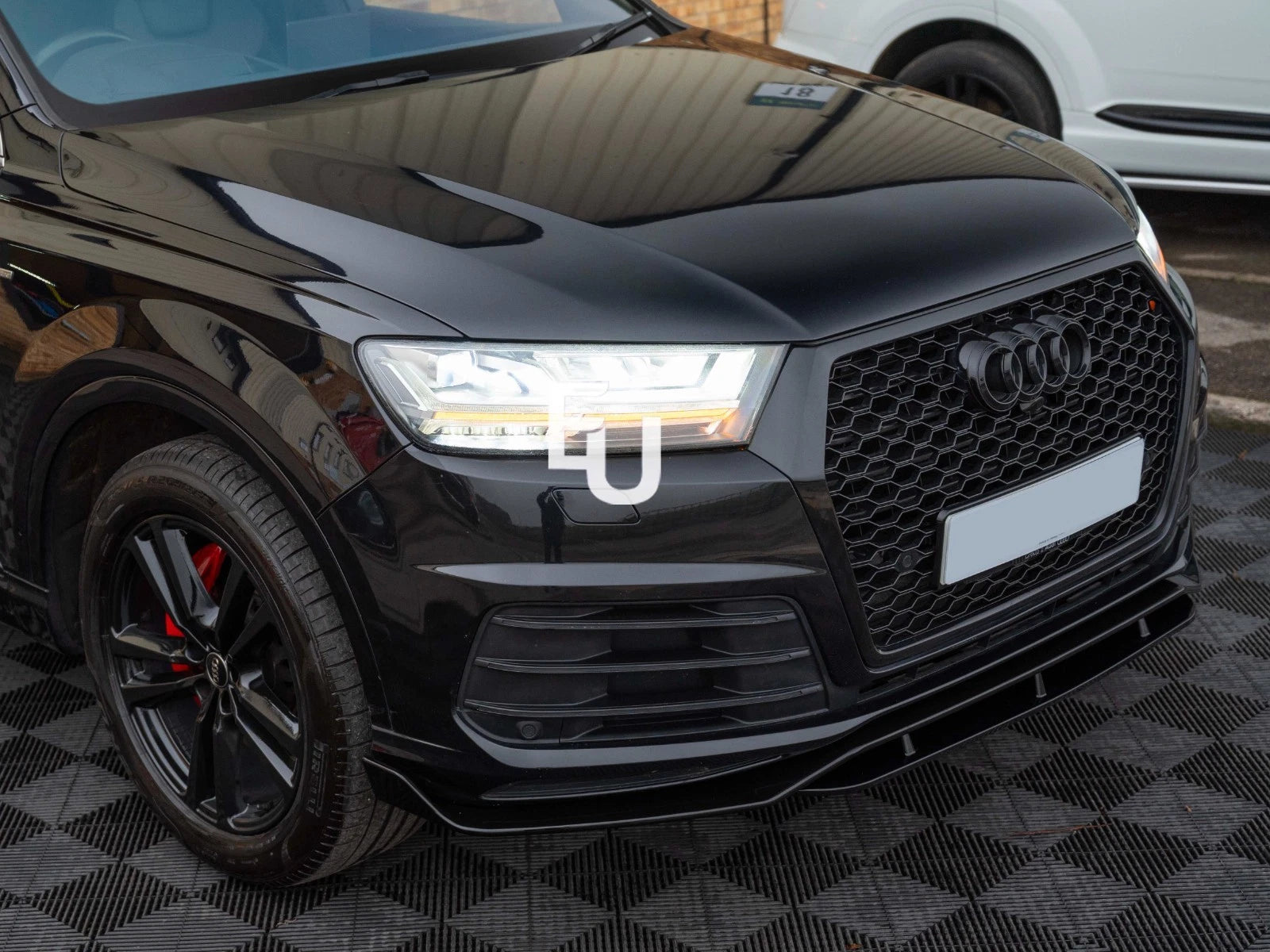 FOR AUDI Q7 4M SLINE SQ7 2015-2019 FRONT GRILLE HONEYCOMB GRILL RSQ7 STYLE BLACK
