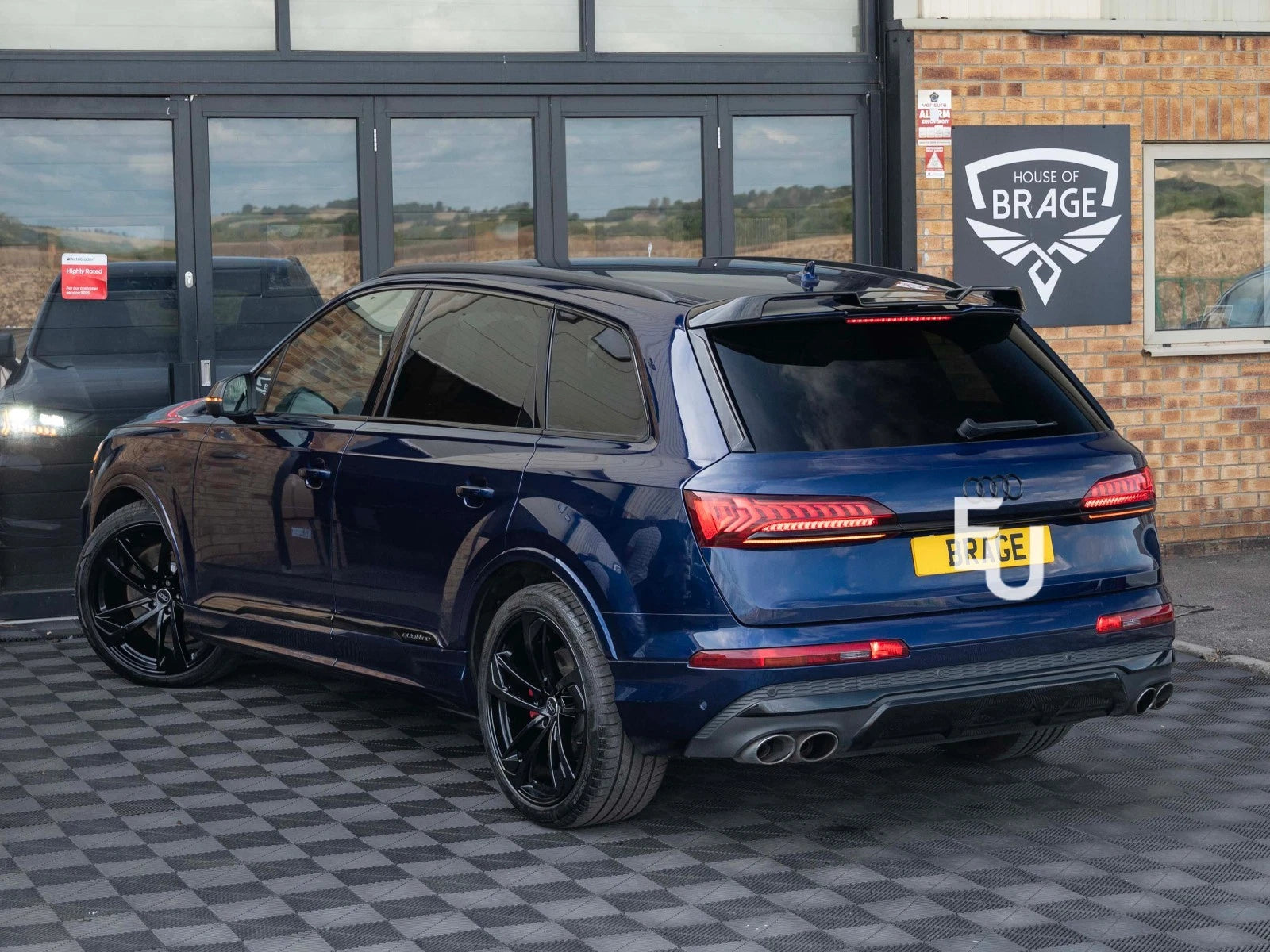 SQ7 CONVERSION BODYKIT FRONT SPLITTER REAR DIFFUSER LCI FOR AUDI Q7 S-LINE 2020+