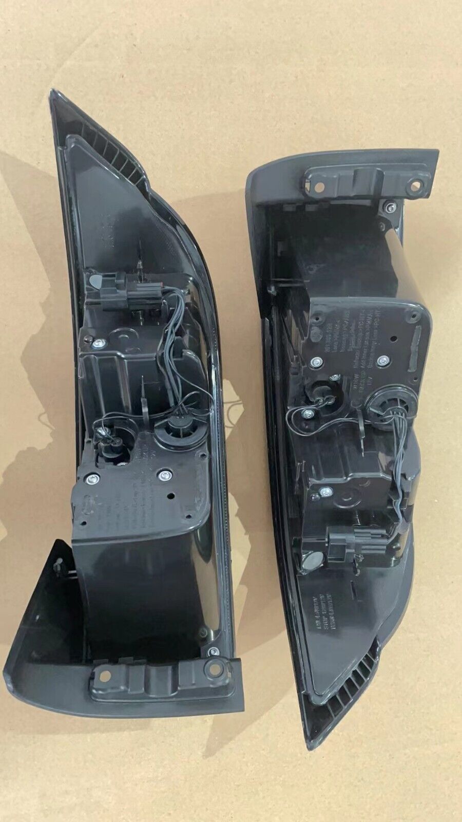 2 X LED SMOKED REAR TAIL LIGHT LAMPS FOR LAND RANGE ROVER EVOQUE L538 2011-2020