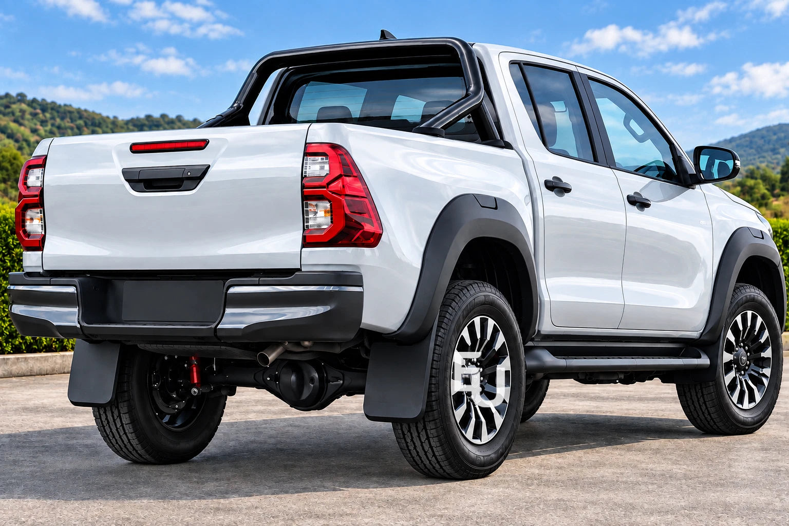 BLACK REAR BUMPER FOR TOYOTA HILUX REVO MK8 2015-2024 MODELS WITHOUT PDC HOLES