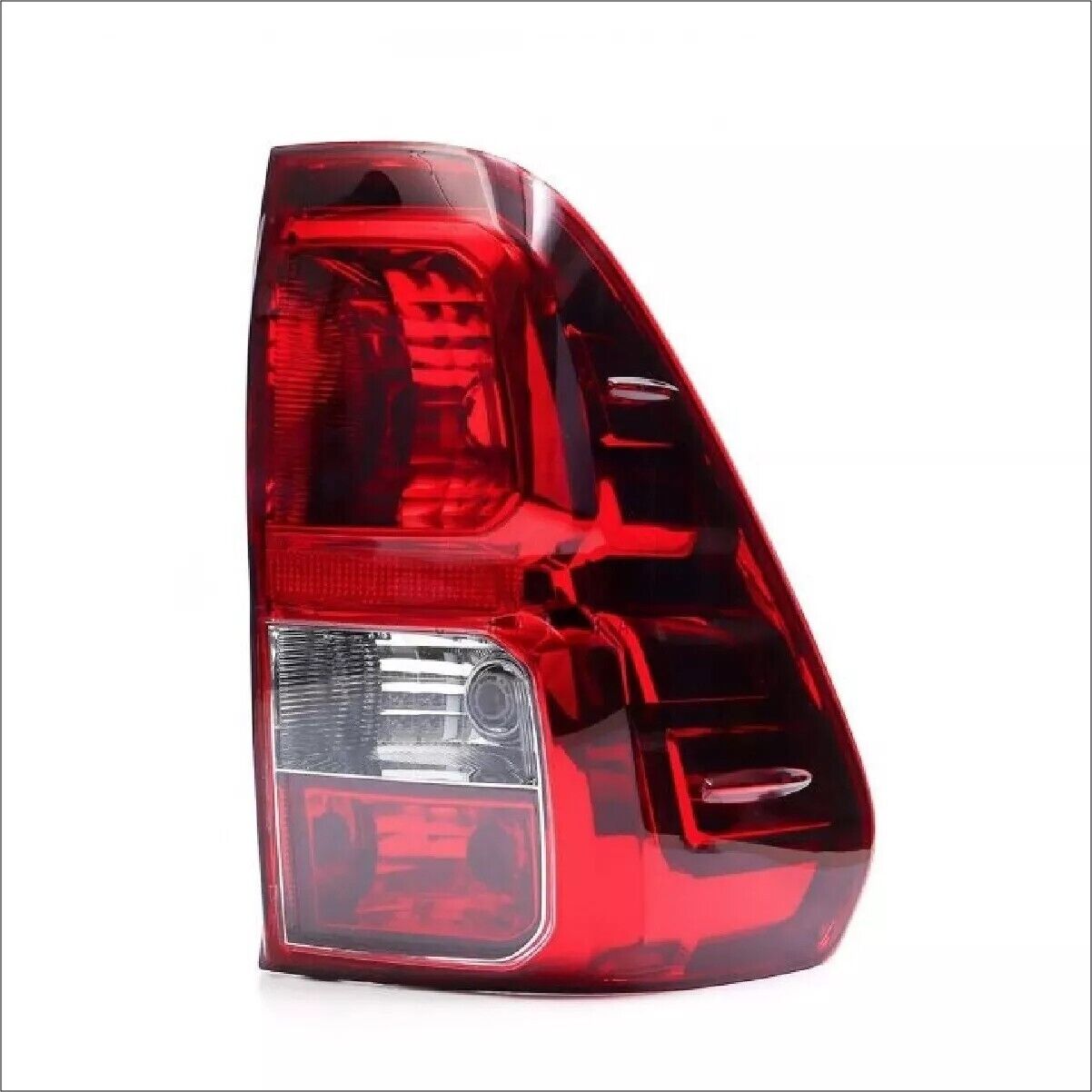 RIGHT DRIVER SIDE HALOGEN REAR TAIL LIGHT BRAKE LAMP FOR TOYOTA HILUX MK8 2016+