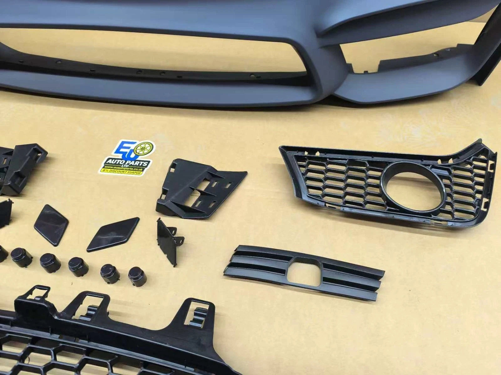 M4 STYLE FRONT BUMPER CONVERSION FOR BMW E90 E91 SALOON TOURING PRE LCI 05-08