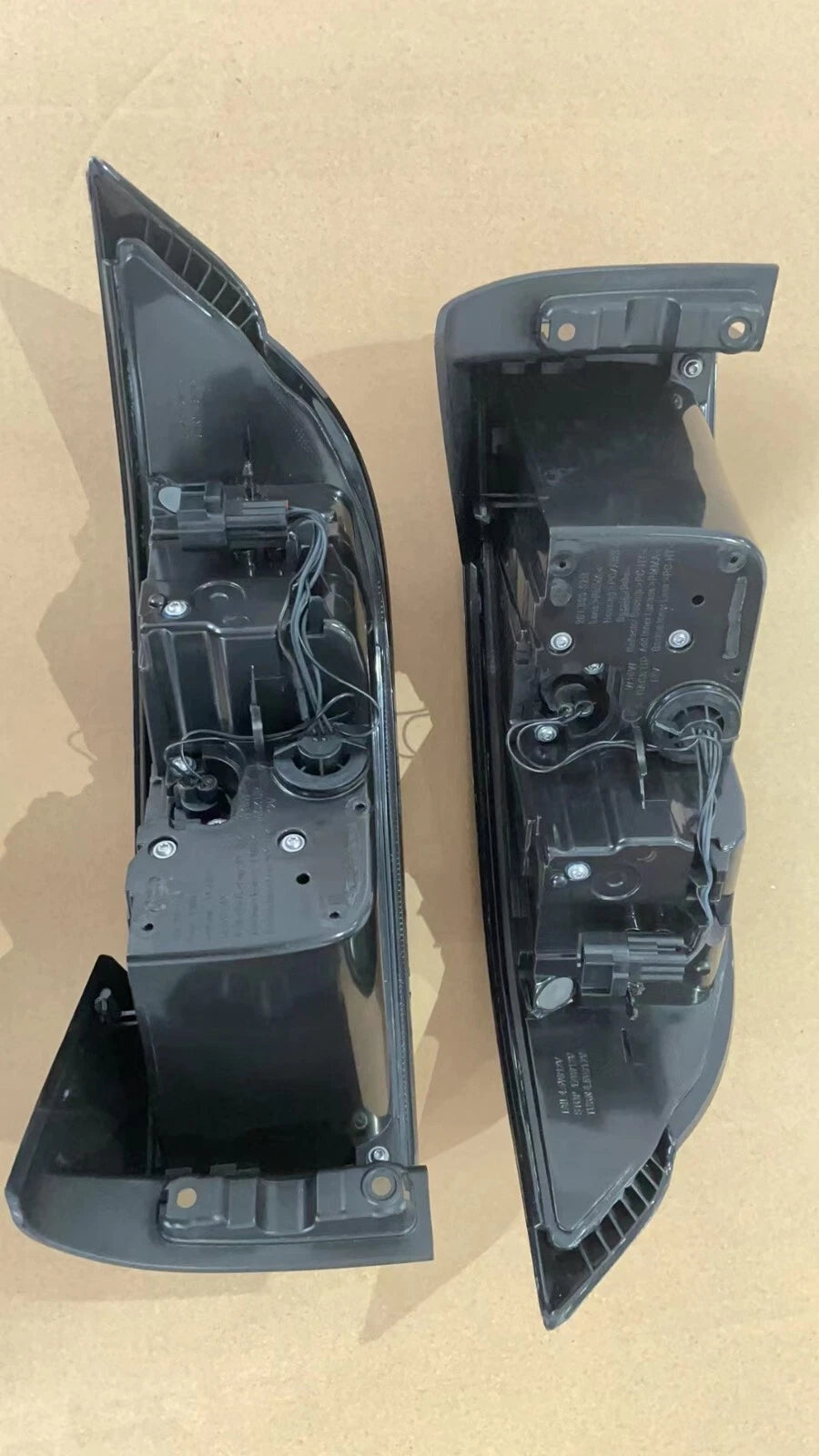 2 X LED SMOKED REAR TAIL LIGHT LAMPS FOR LAND RANGE ROVER EVOQUE L538 2011-2018