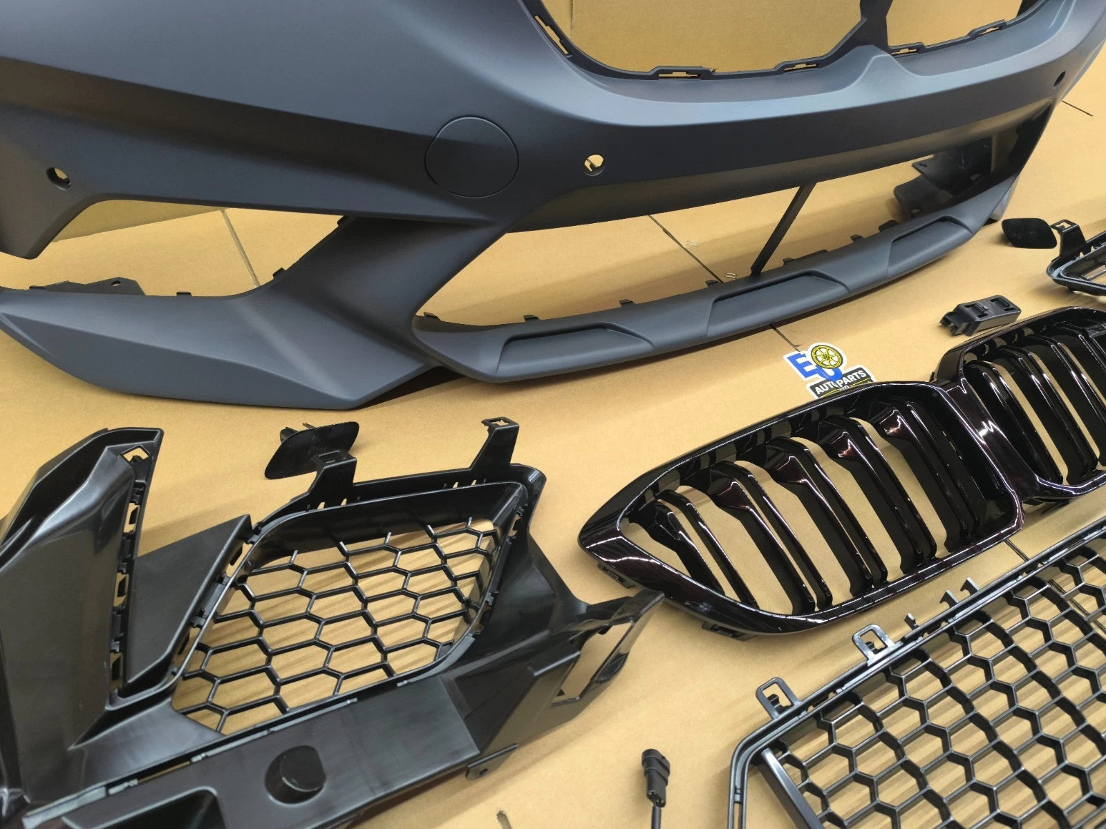 FOR BMW 1 SERIES F20 F21 UPGRADE M2 COMPETITION LOOK FRONT BUMPER KIT 2015-2019