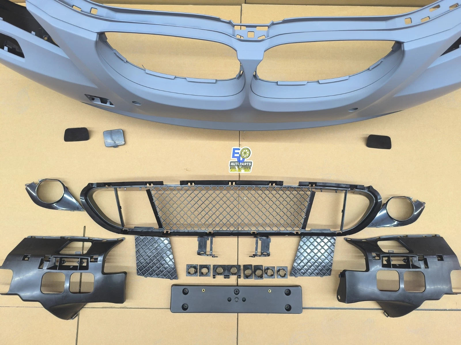 M SPORT STYLE FRONT BUMPER CONVERSION FOR BMW 5 SERIES E60 E61 03-07 PRE LCI PDC